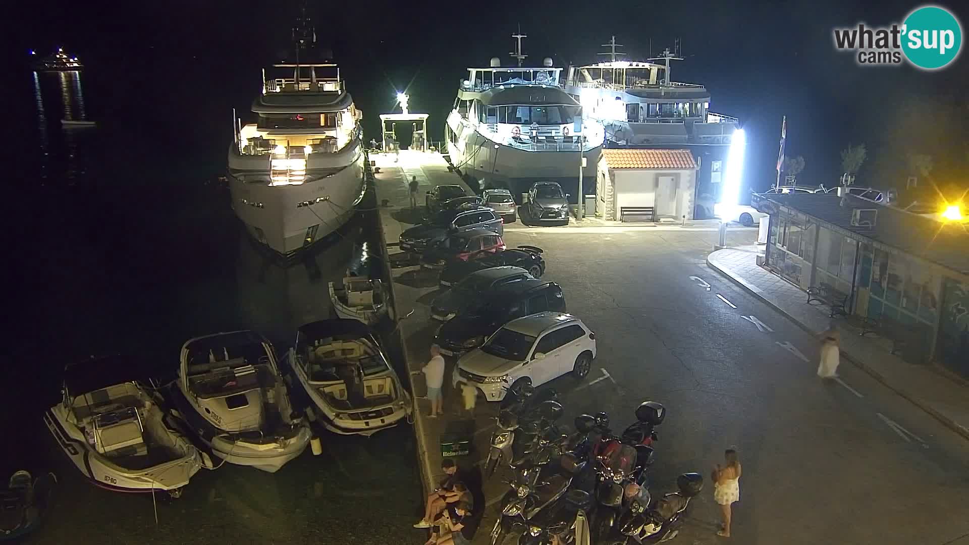 Webcam Bol Town Center & Marina – Live View from Bol, Brač