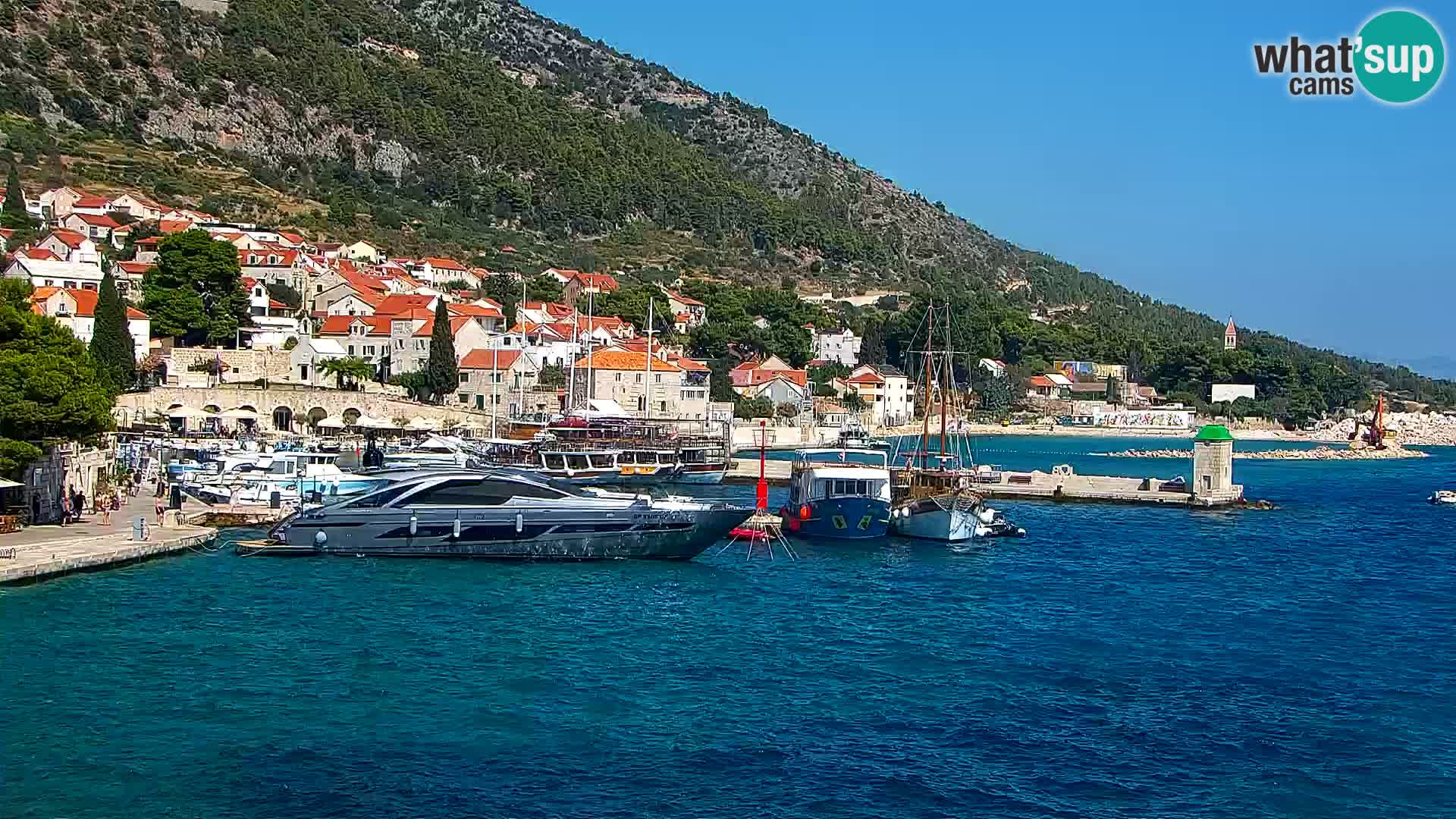 Webcam Bol Town Center & Marina – Live View from Bol, Brač