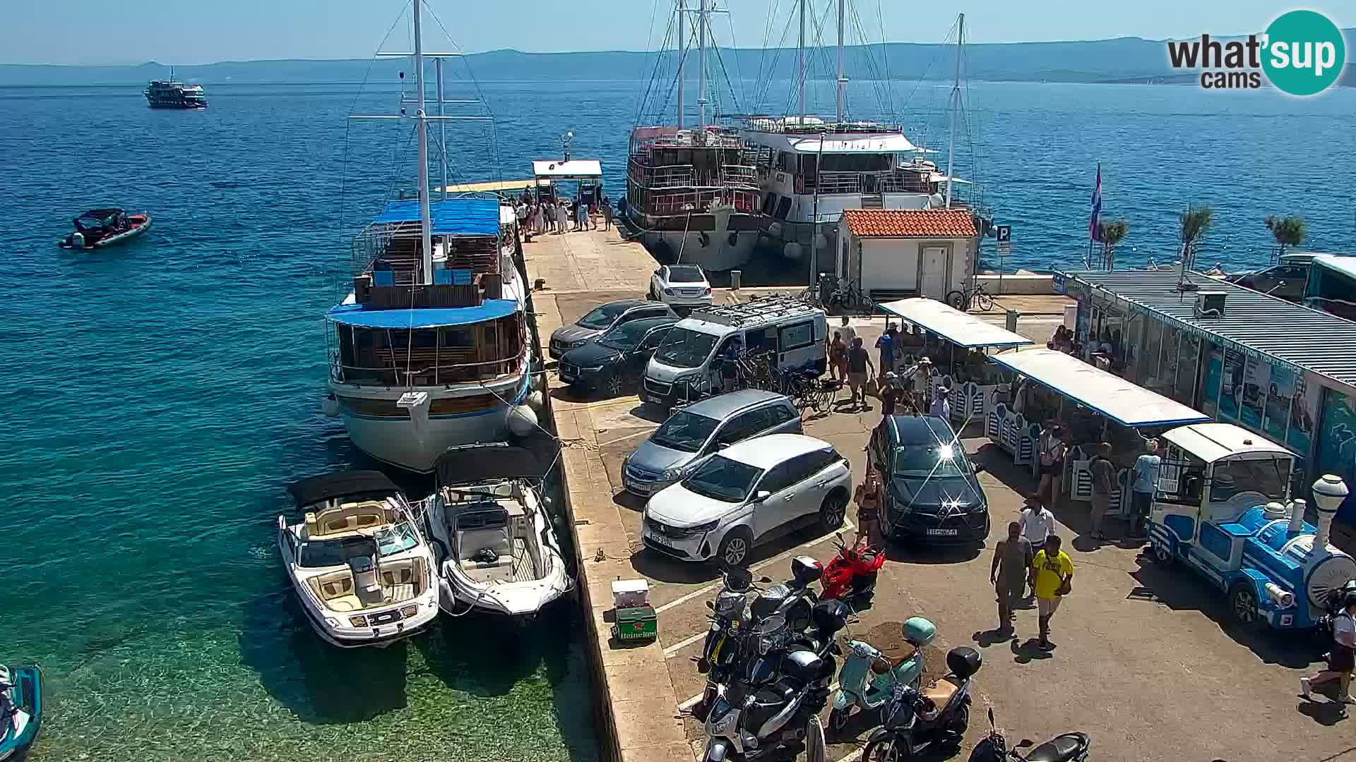 Webcam Bol Hafen & Ortszentrum – Liveblick aus Bol auf der Insel Brač