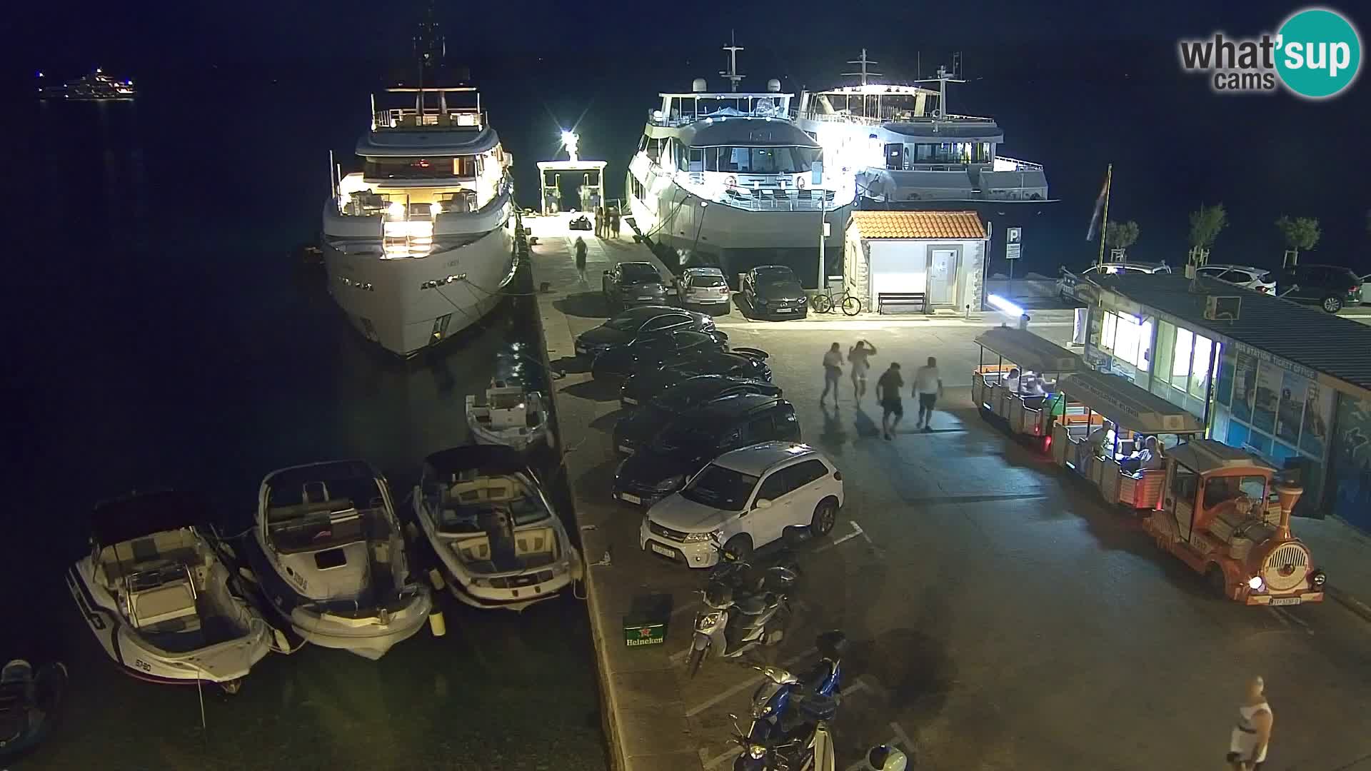 Webcam Bol Hafen & Ortszentrum – Liveblick aus Bol auf der Insel Brač