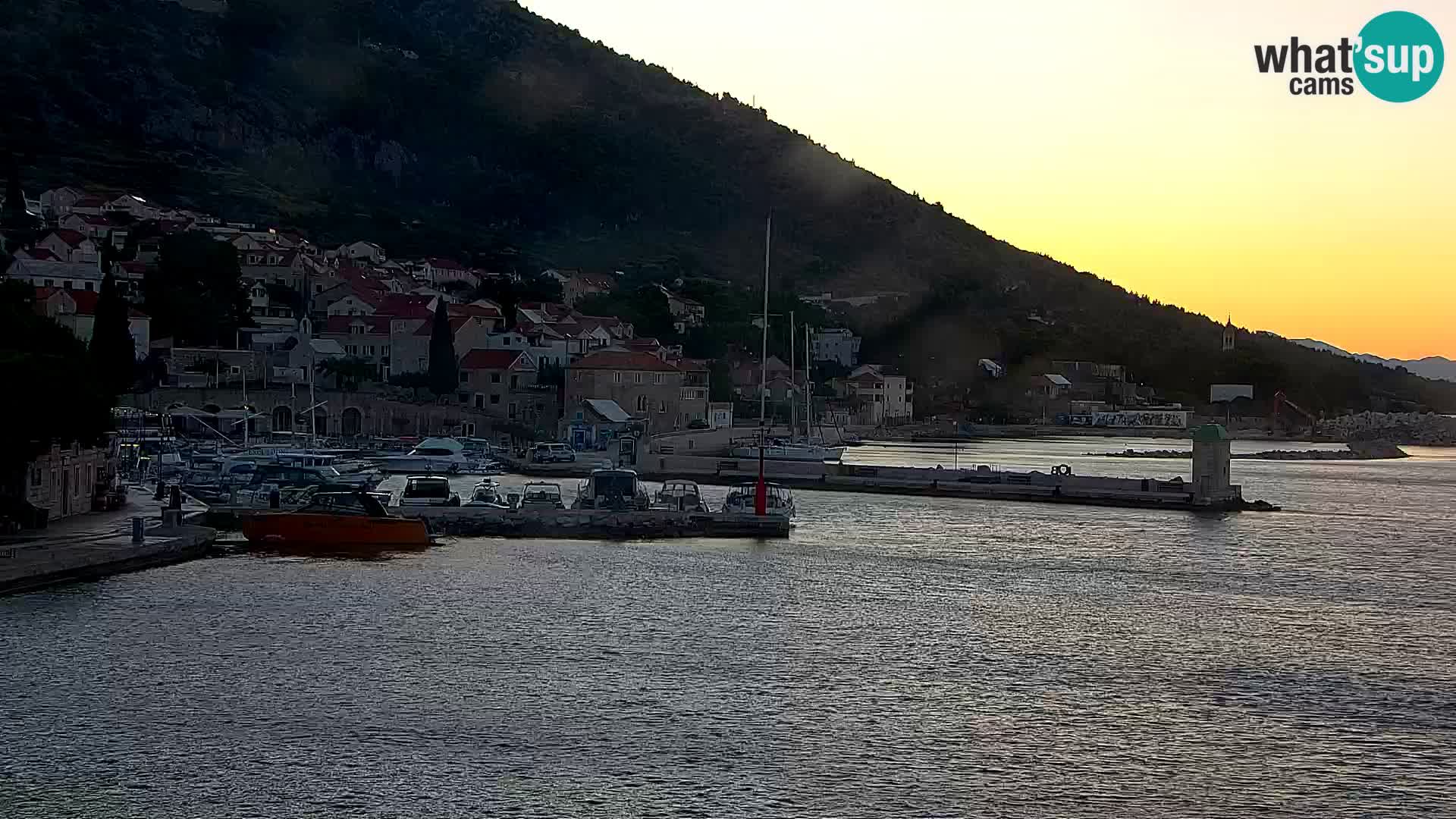 Webcam Bol Town Center & Marina – Live View from Bol, Brač