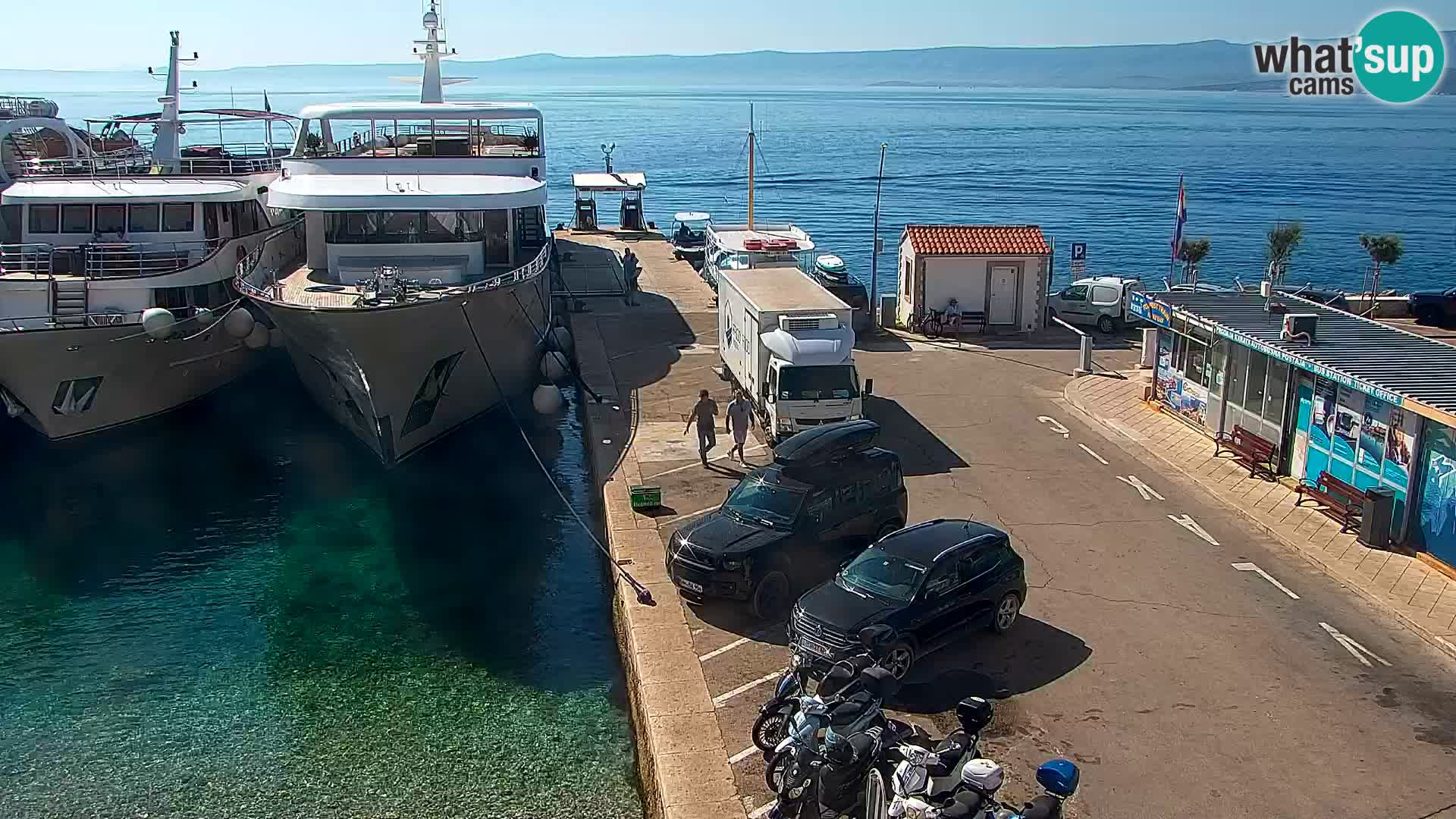 Webcam Bol Hafen & Ortszentrum – Liveblick aus Bol auf der Insel Brač