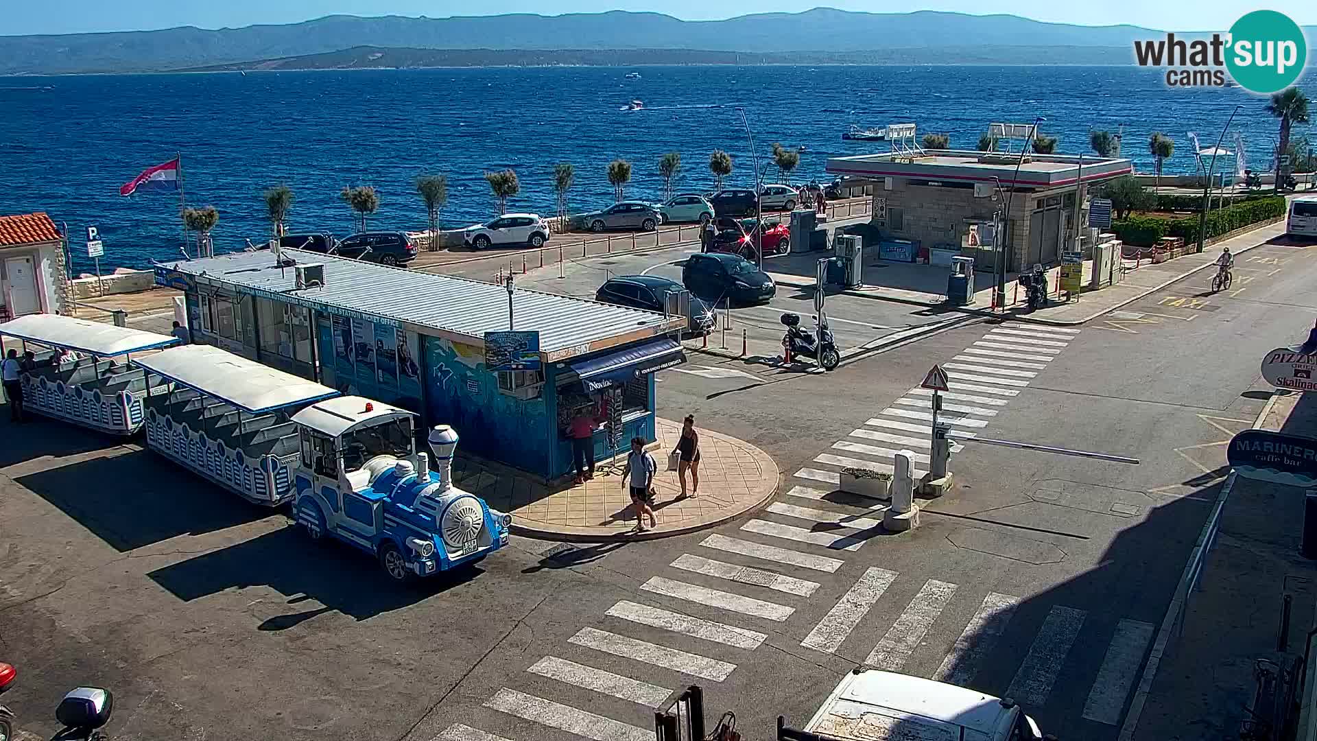 Webcam Bol Centro e Marina – Vista live dal porto di Bol