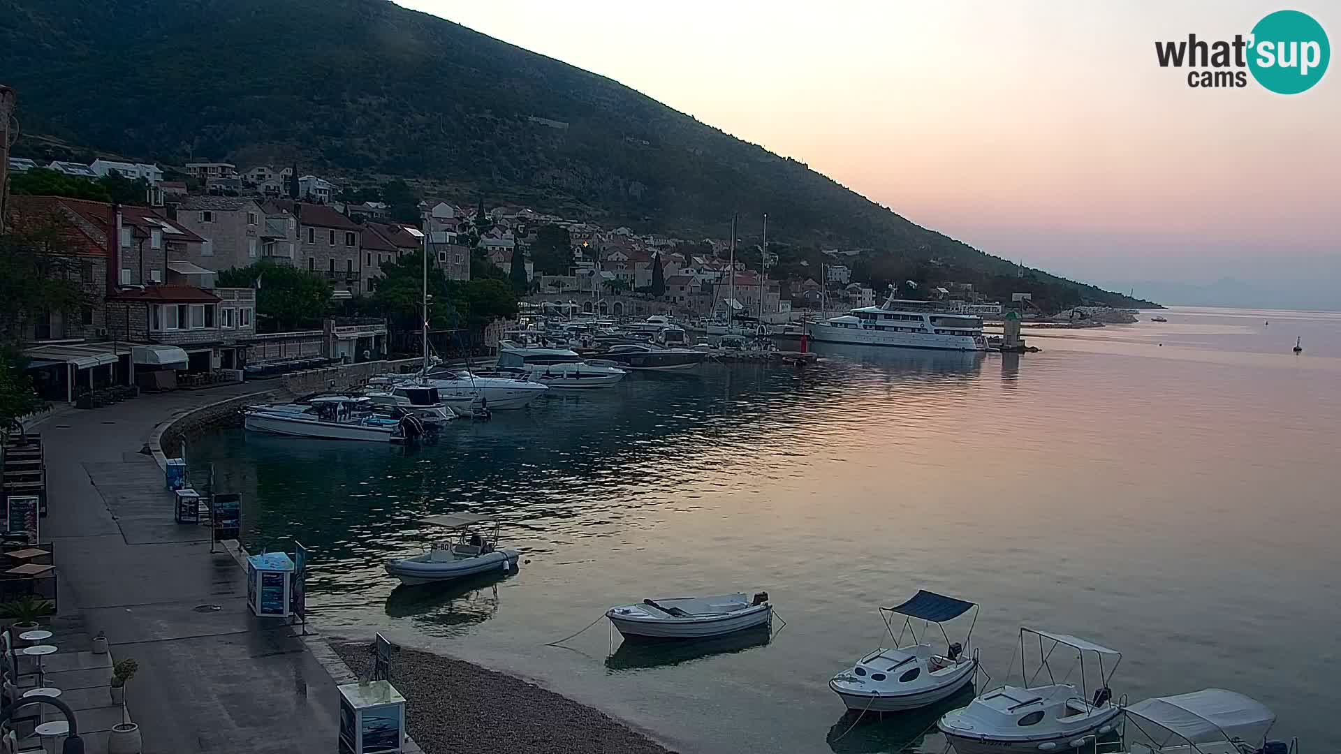Webcam Bol Town Center & Marina – Live View from Bol, Brač