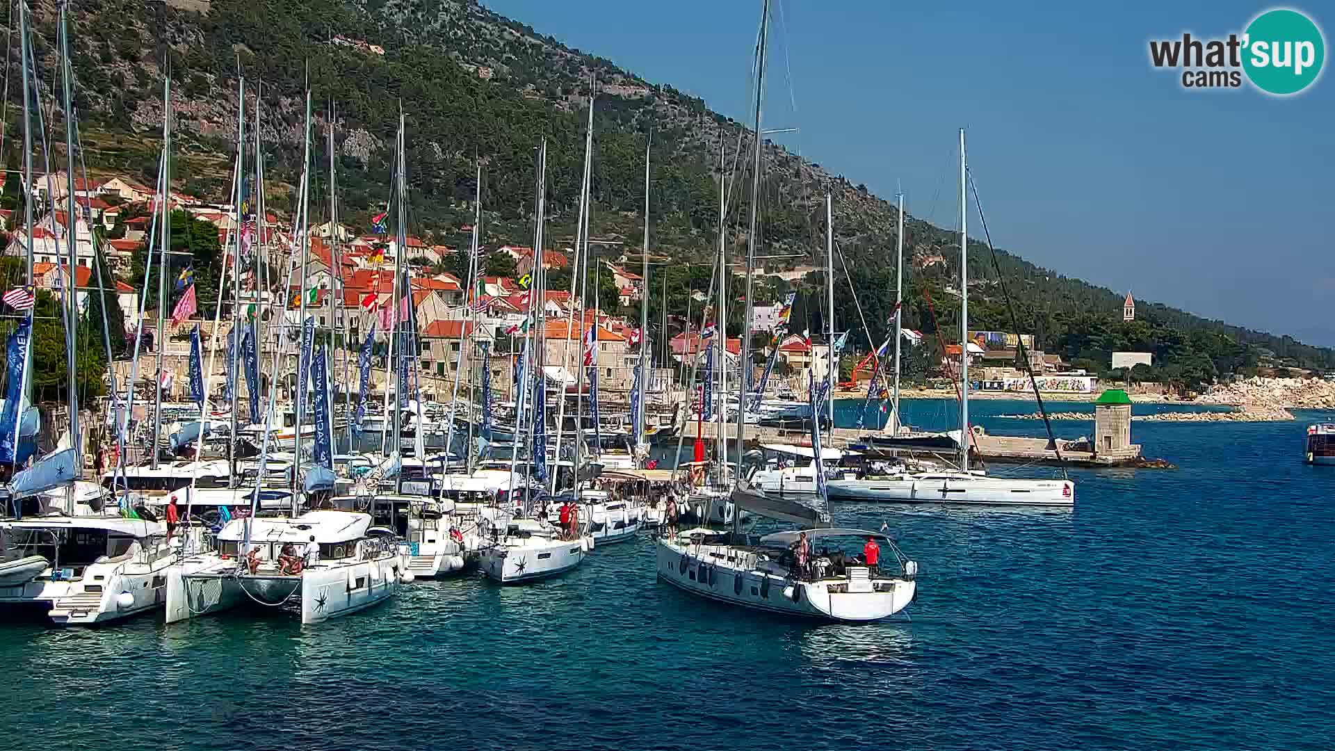 Webcam Bol Town Center & Marina – Live View from Bol, Brač