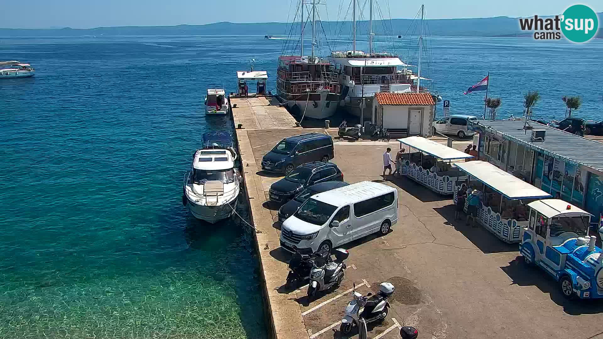 Webcam Bol Town Center & Marina – Live View from Bol, Brač