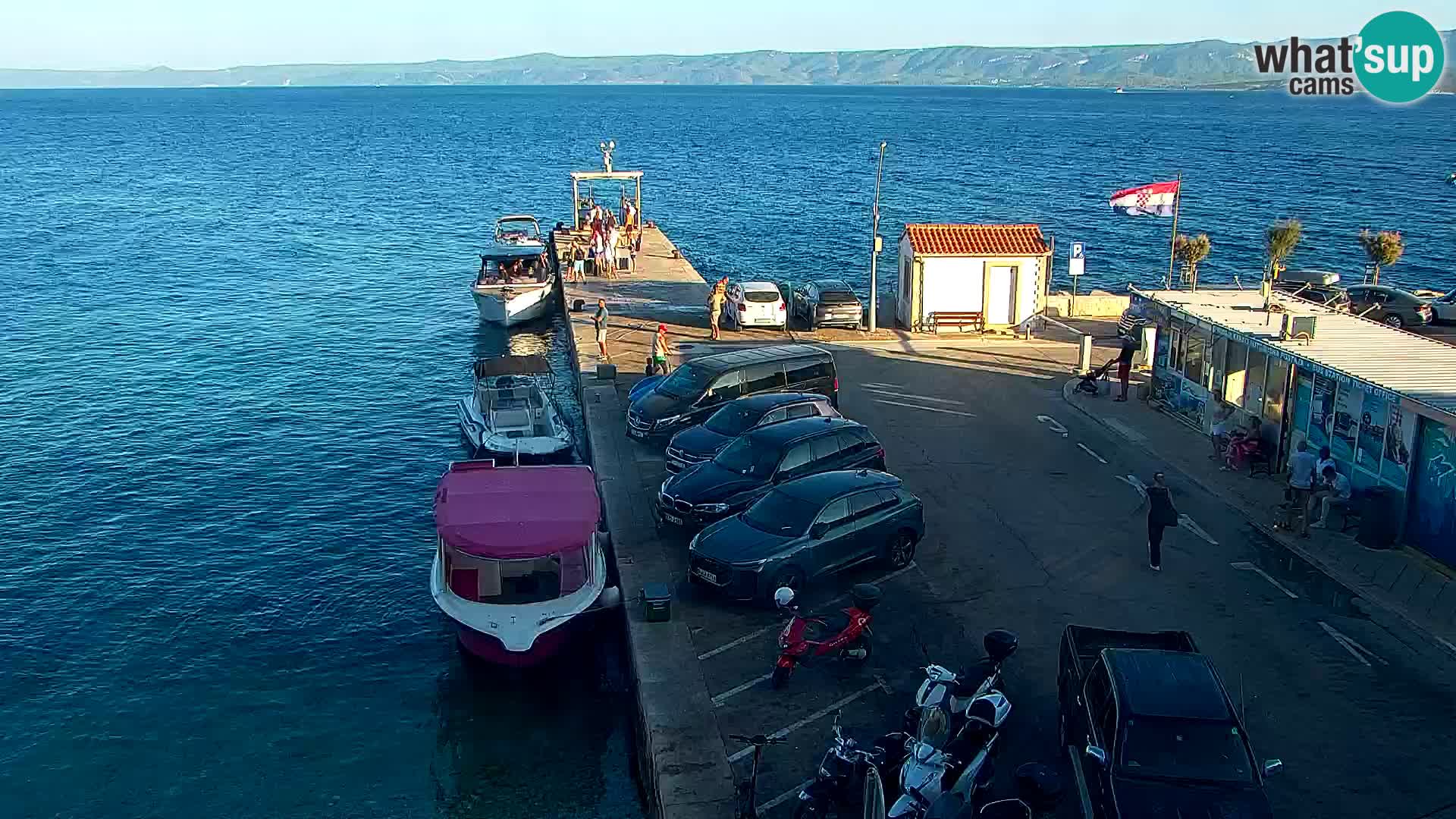 Webcam Bol Town Center & Marina – Live View from Bol, Brač
