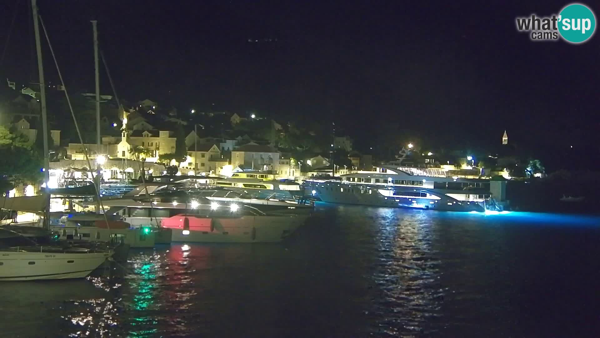 Webcam Bol Town Center & Marina – Live View from Bol, Brač