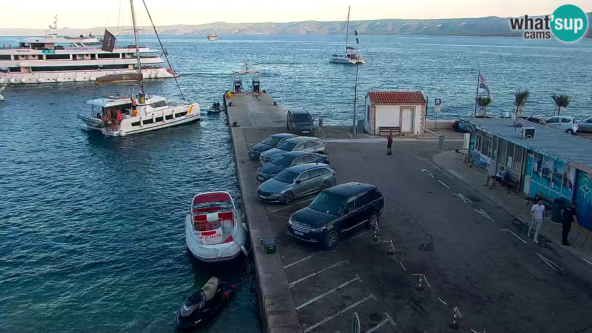 Webcam Bol Town Center & Marina – Live View from Bol, Brač
