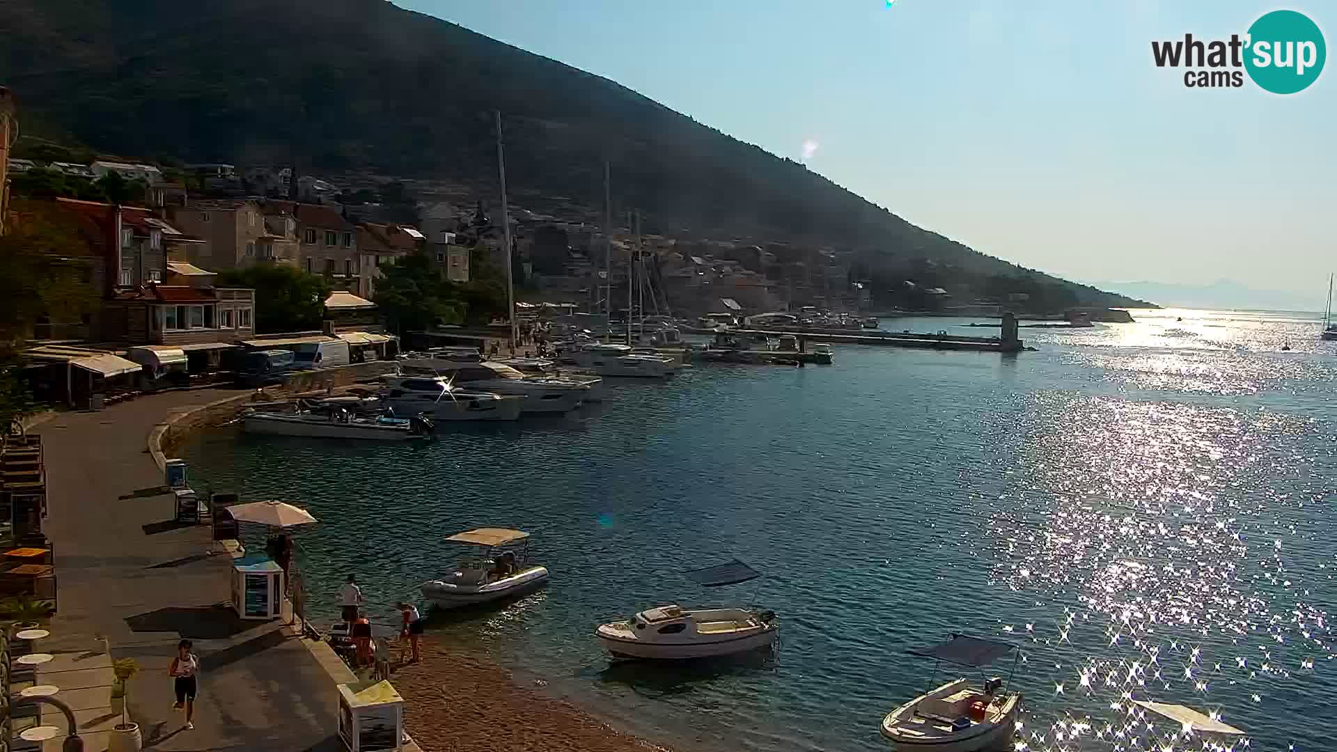 Webcam Bol Centre-Ville & Marina – Vue en direct depuis Bol, île de Brač