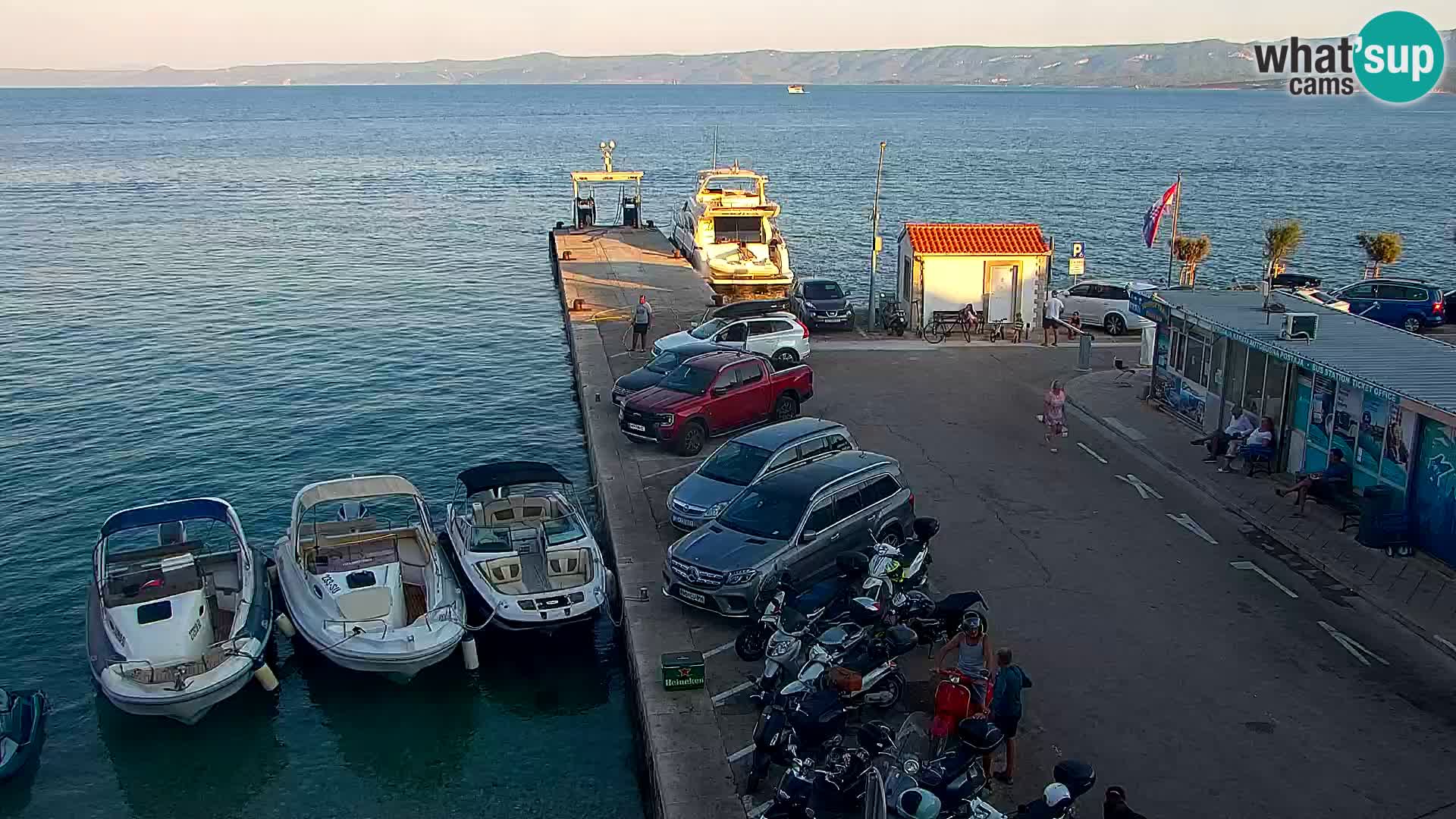 Webcam Bol centre-ville & marina – Vue en direct depuis Bol, île de Brač