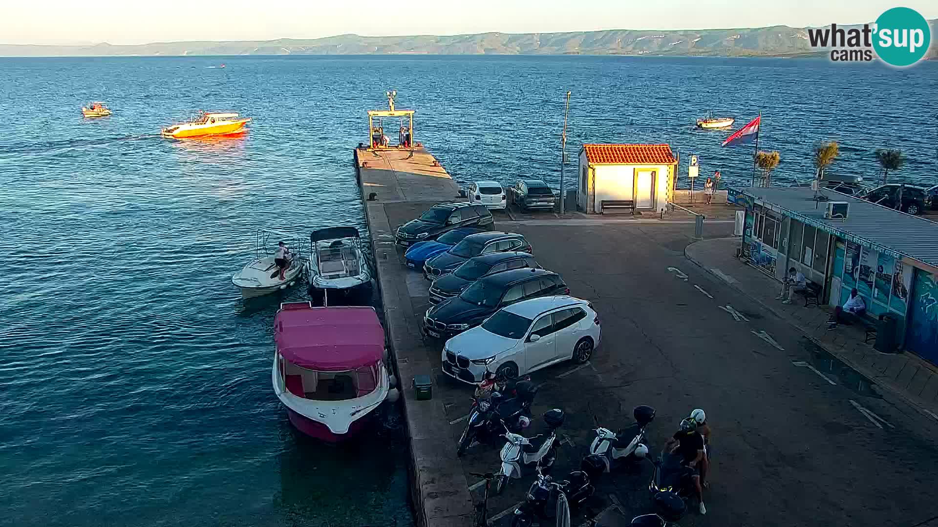 Webcam Bol Centre-Ville & Marina – Vue en direct depuis Bol, île de Brač