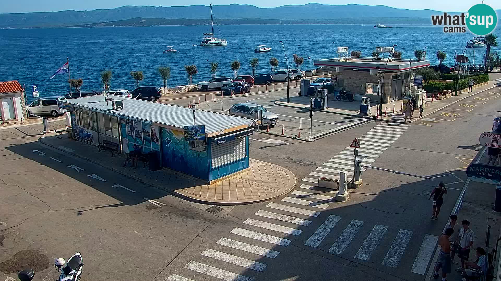Webcam Bol Hafen & Ortszentrum – Liveblick aus Bol auf der Insel Brač