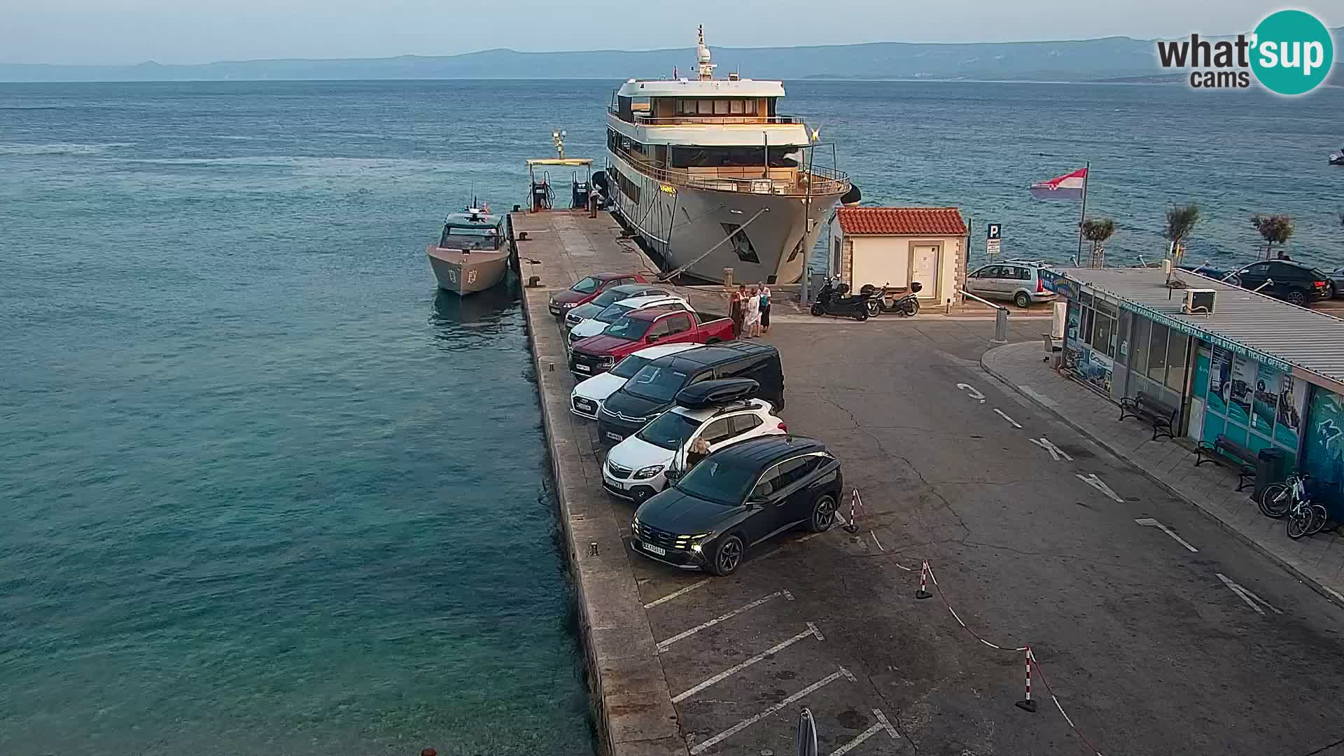 Webcam Bol Town Center & Marina – Live View from Bol, Brač