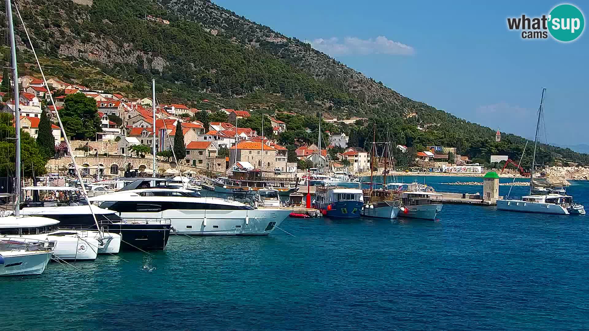 Webcam Bol Centre-Ville & Marina – Vue en direct depuis Bol, île de Brač