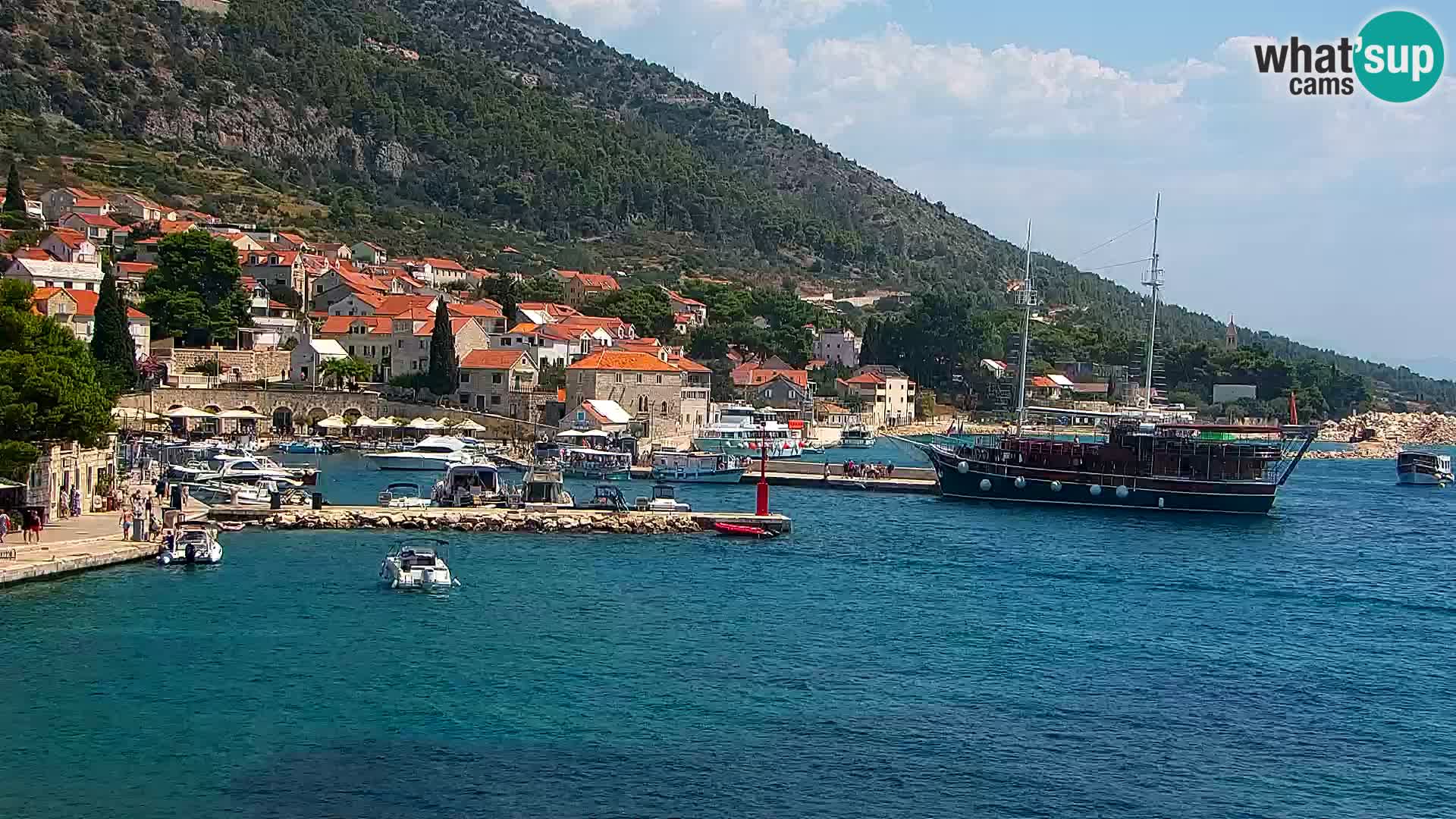 Webcam Bol Hafen & Ortszentrum – Liveblick aus Bol auf der Insel Brač