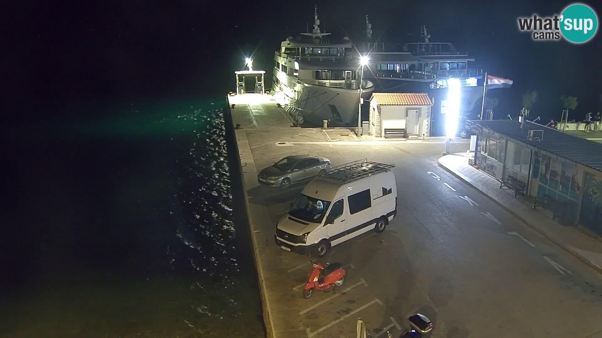 Webcam Bol Town Center & Marina – Live View from Bol, Brač