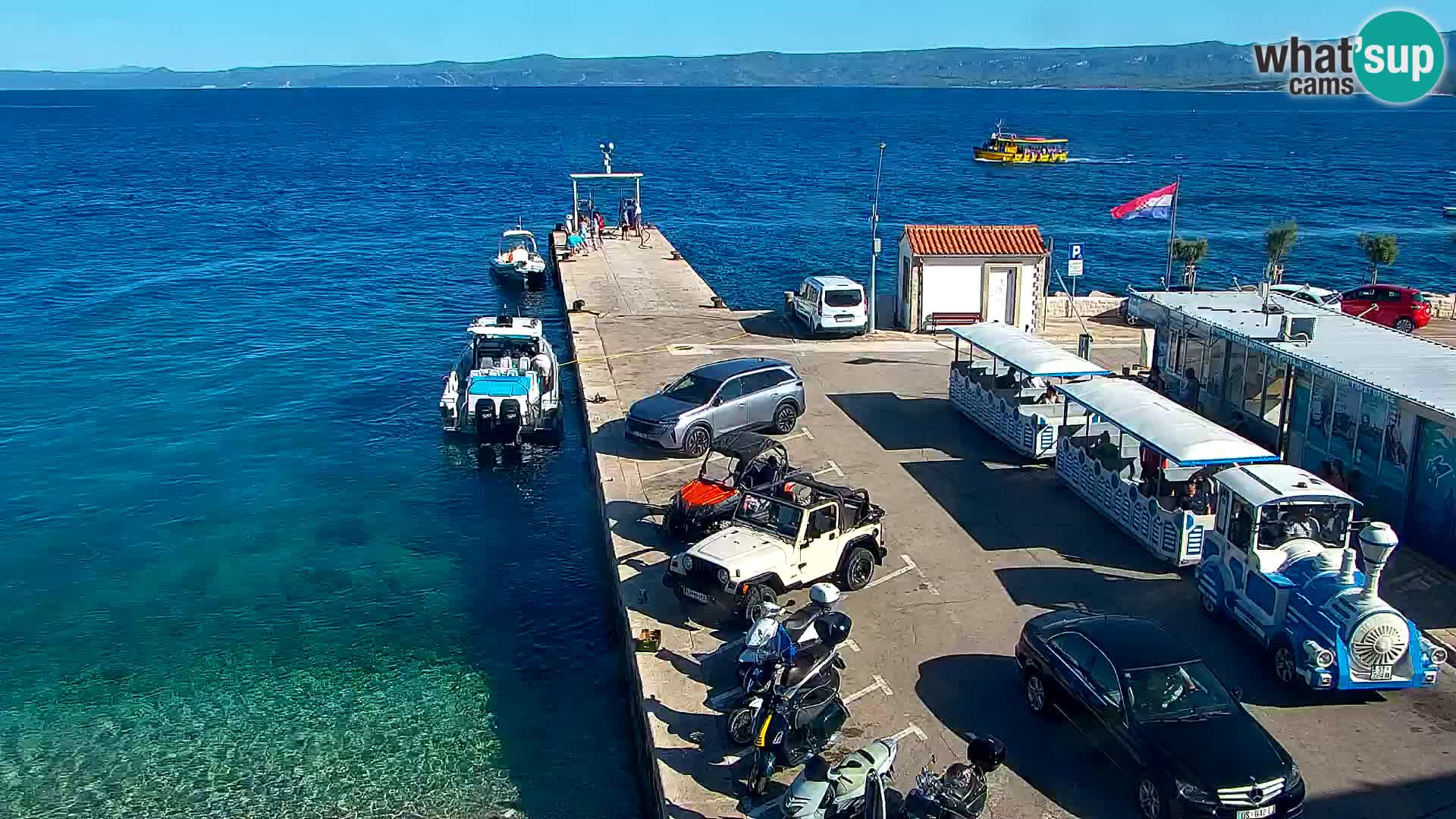 Webcam Bol Hafen & Ortszentrum – Liveblick aus Bol auf der Insel Brač
