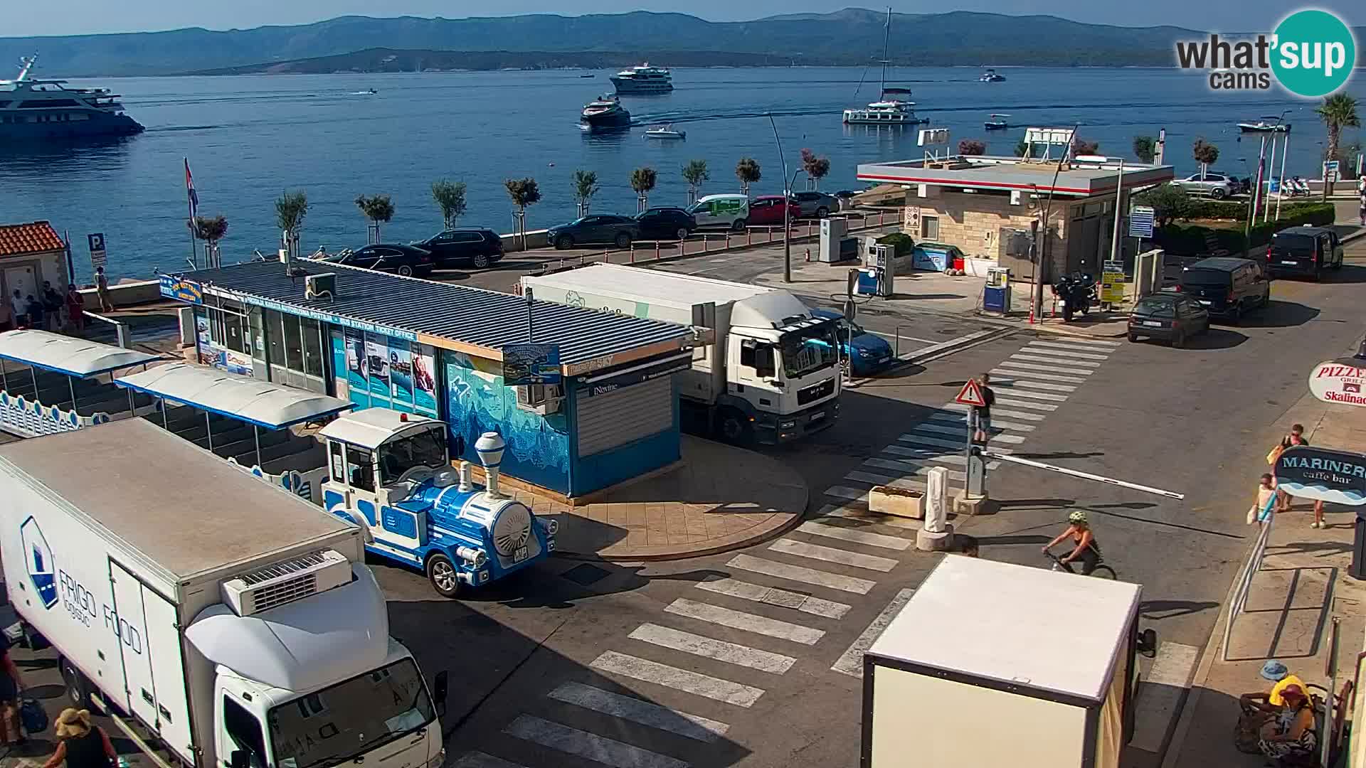 Webcam Bol Centro e Marina – Vista live dal porto di Bol