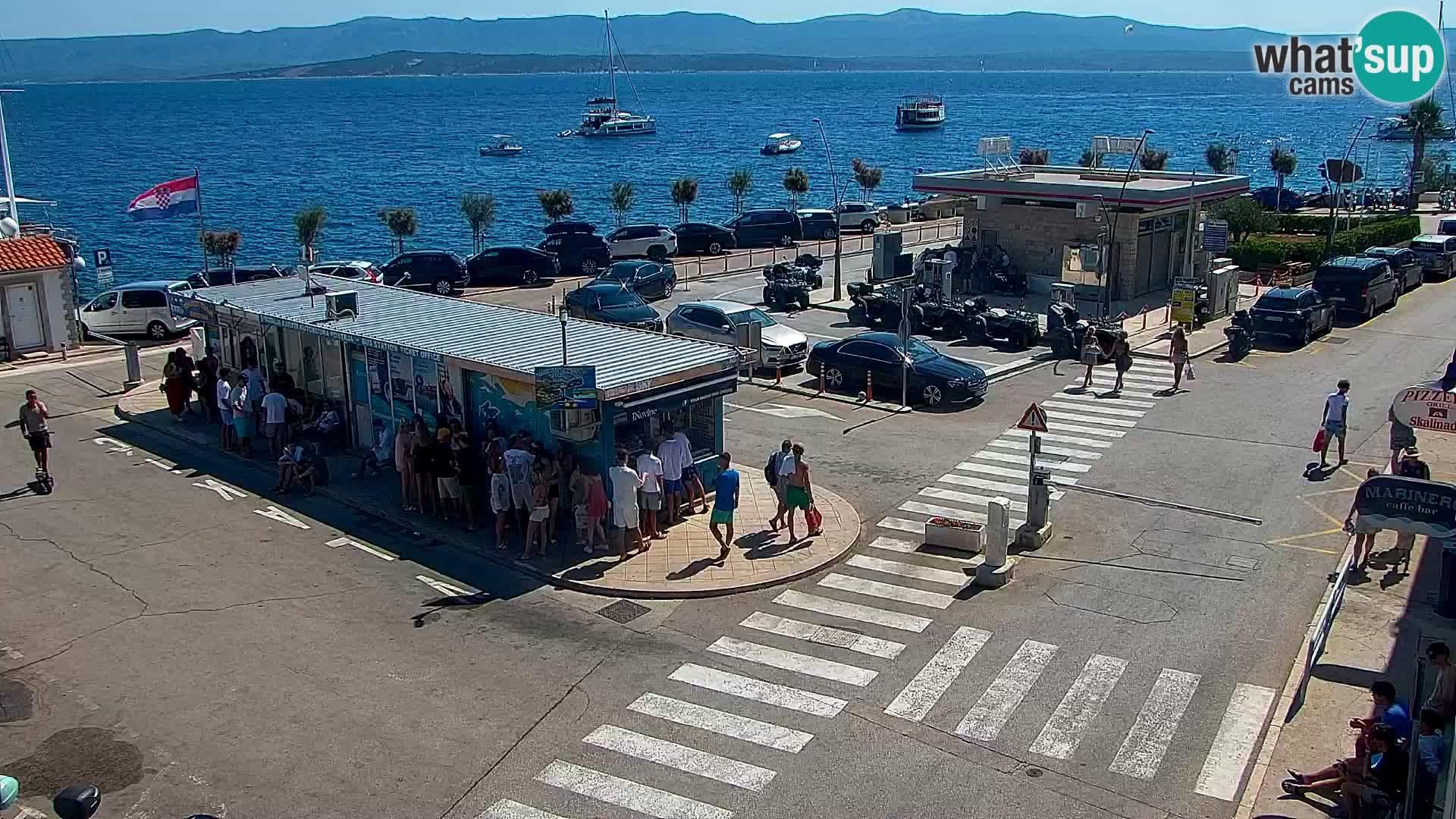 Webcam Bol Hafen & Ortszentrum – Liveblick aus Bol auf der Insel Brač