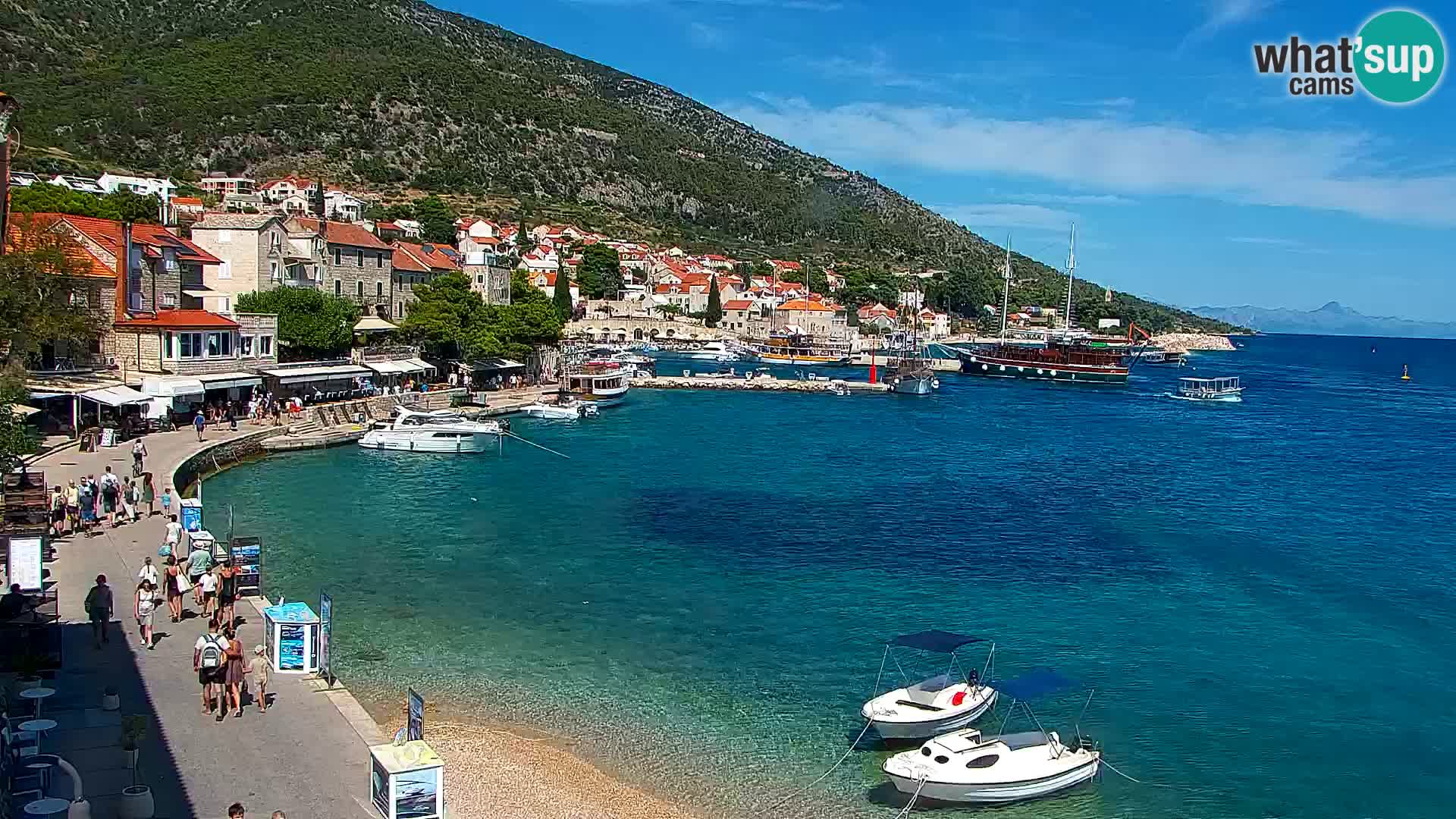 Webcam Bol Hafen & Ortszentrum – Liveblick aus Bol auf der Insel Brač