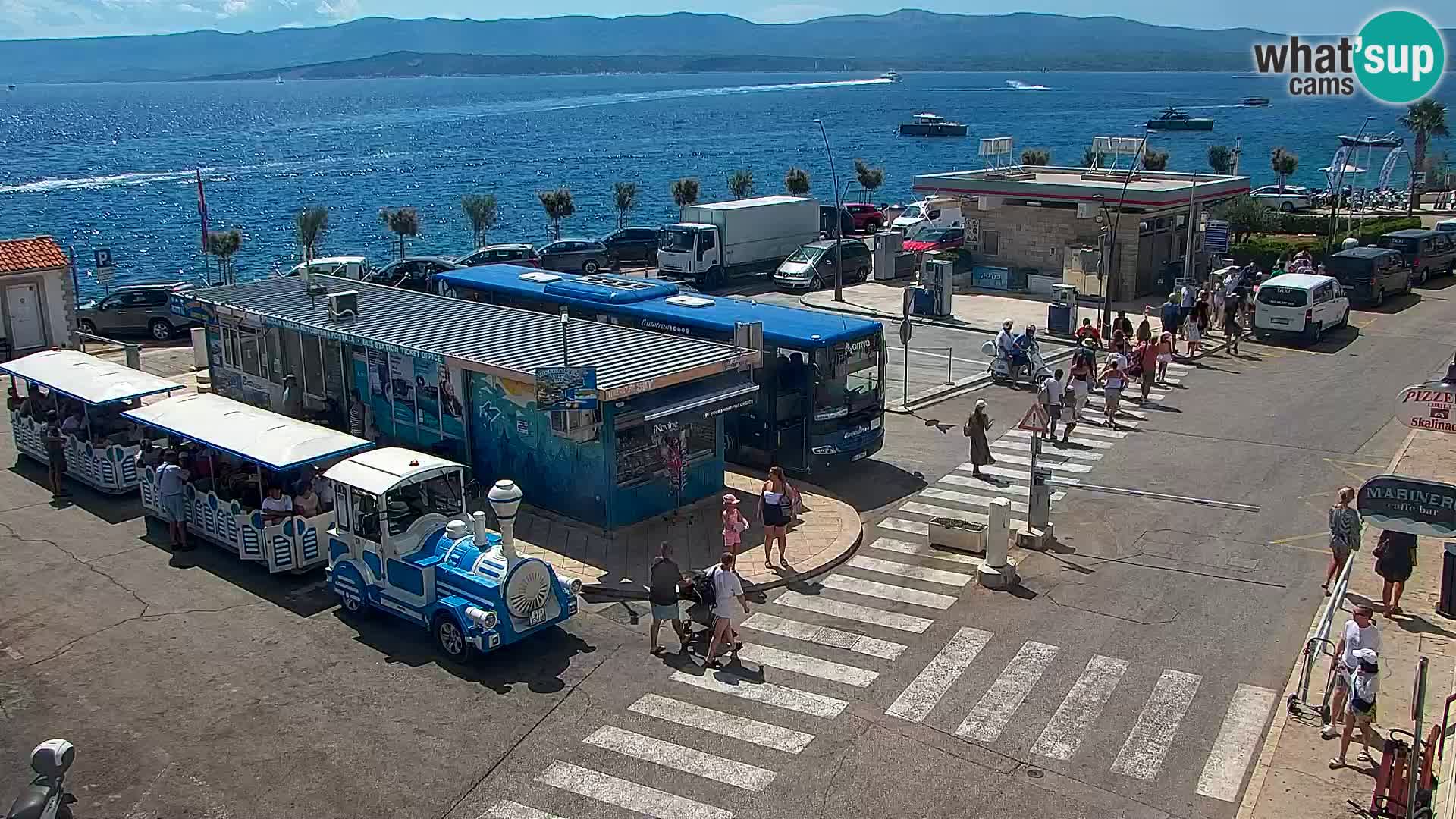 Webcam Bol Centro e Marina – Vista live dal porto di Bol