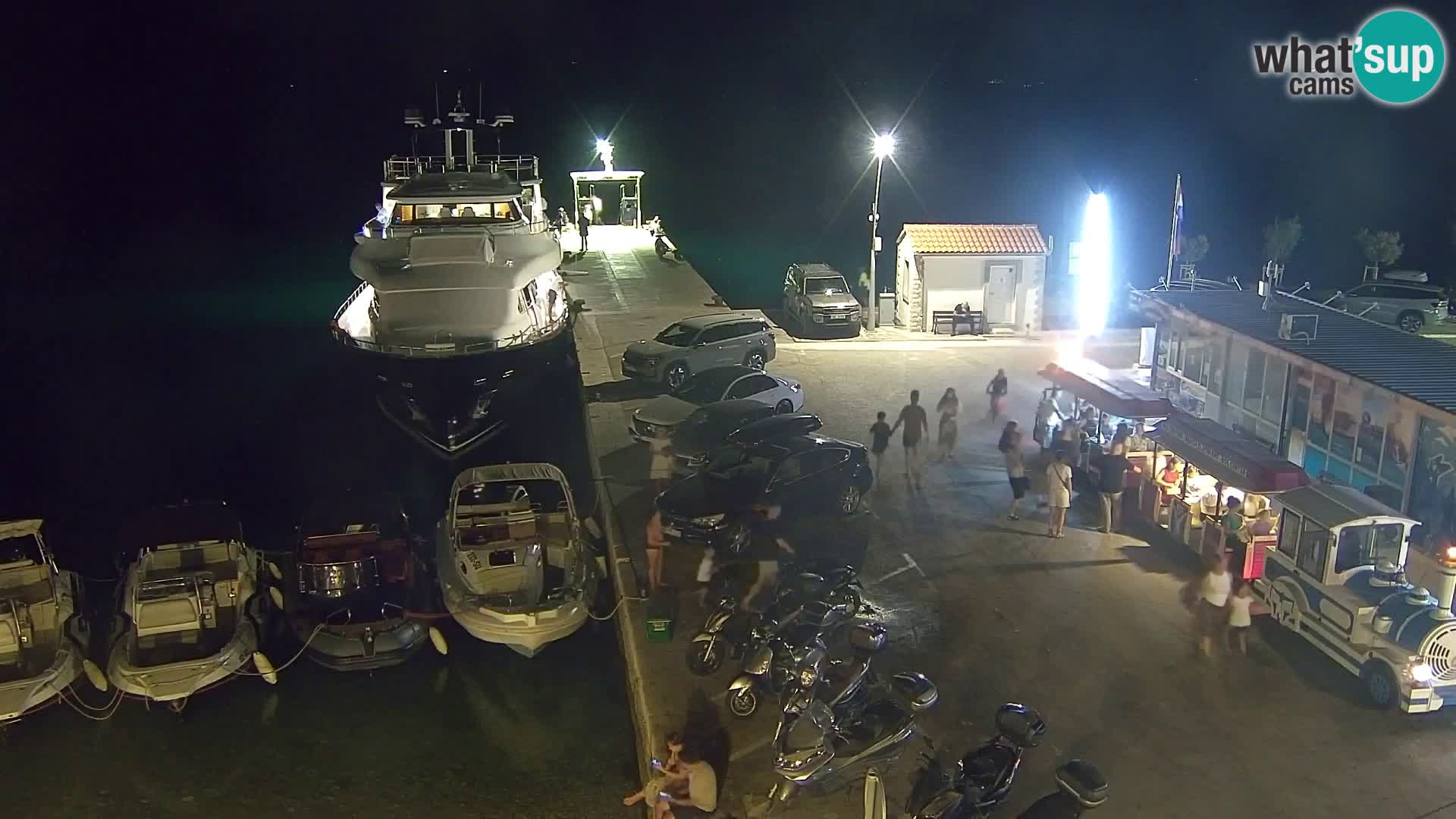 Webcam Bol Town Center & Marina – Live View from Bol, Brač