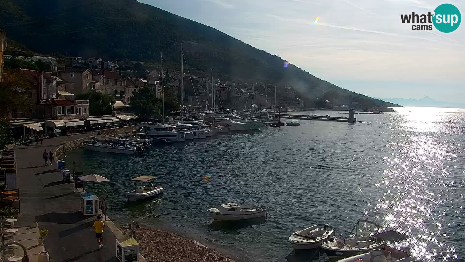 Webcam Bol Town Center & Marina – Live View from Bol, Brač