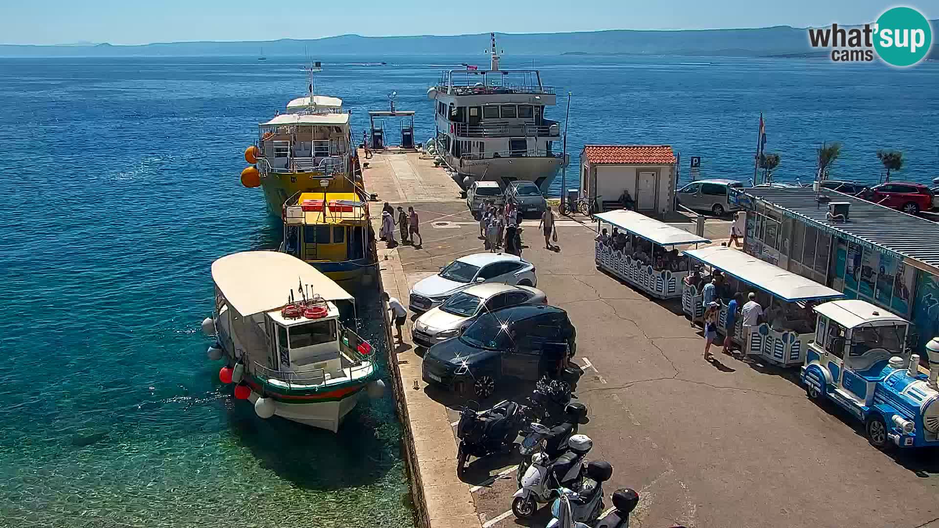 Webcam Bol Centro e Marina – Vista live dal porto di Bol