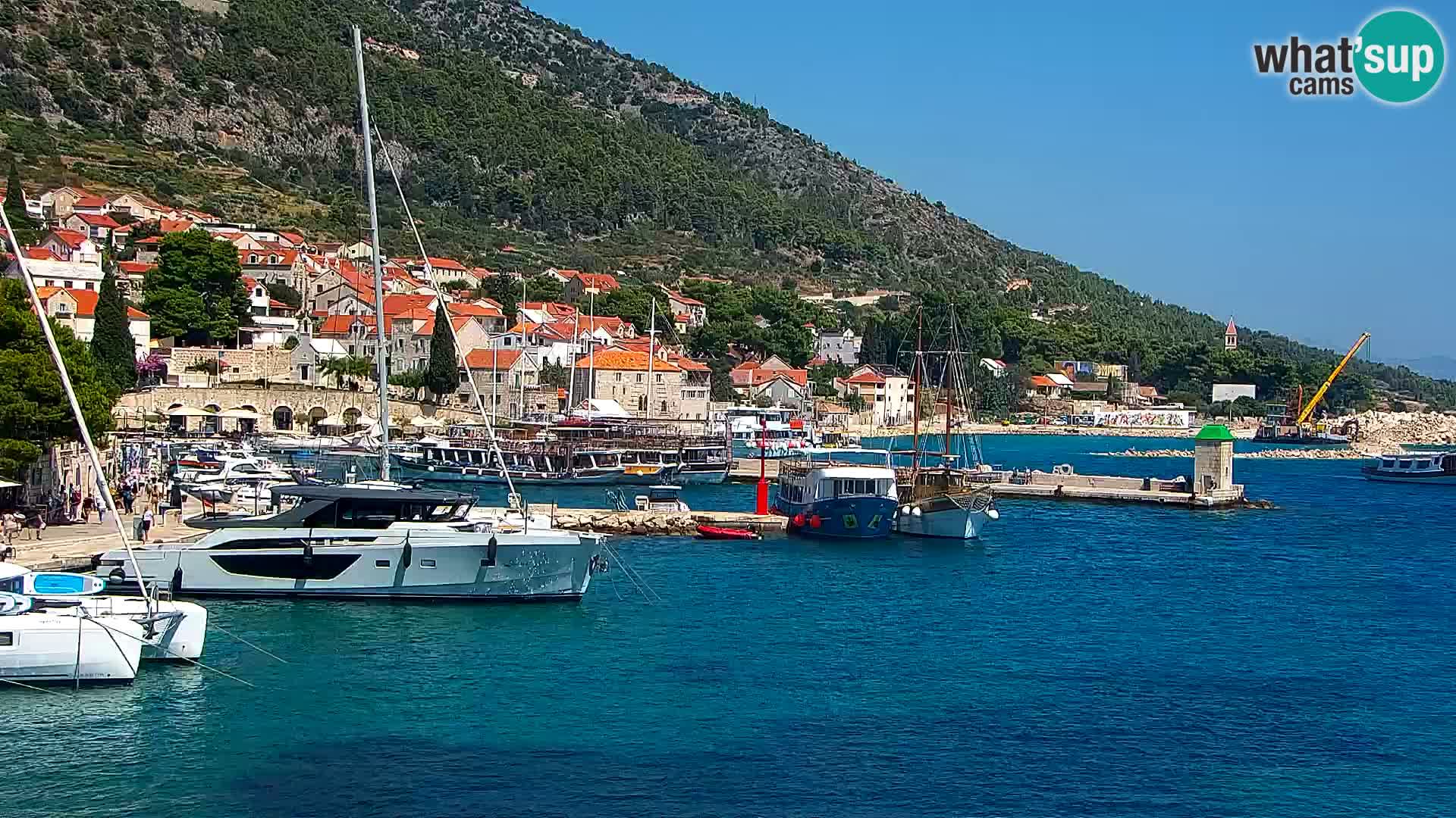 Webcam Bol Town Center & Marina – Live View from Bol, Brač