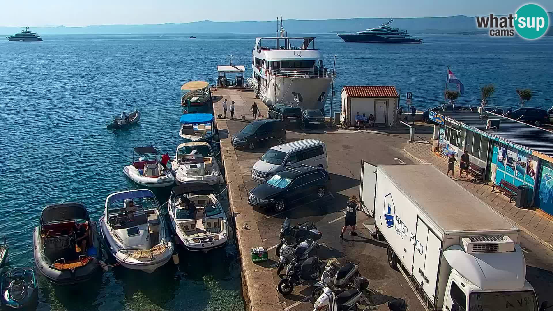 Webcam Bol Town Center & Marina – Live View from Bol, Brač