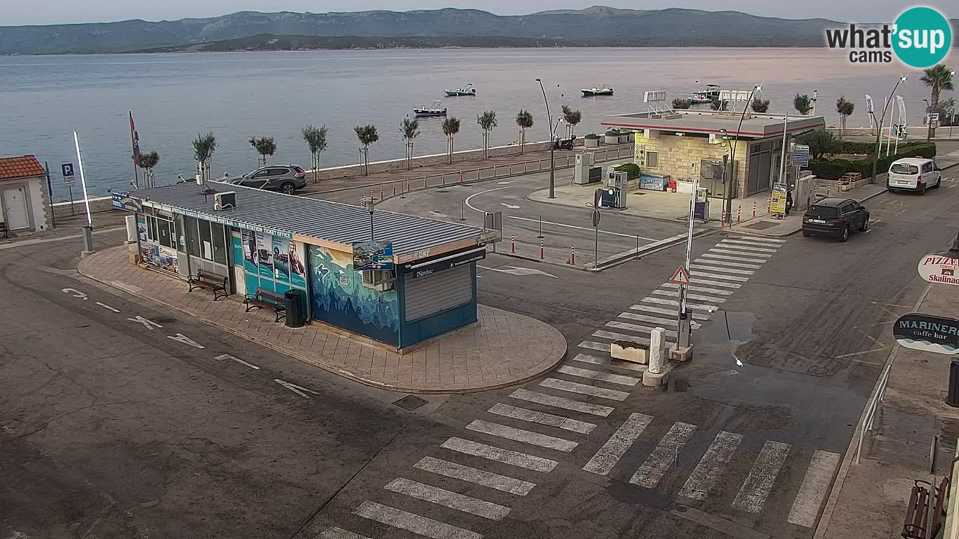 Webcam Bol Centro e Marina – Vista live dal porto di Bol