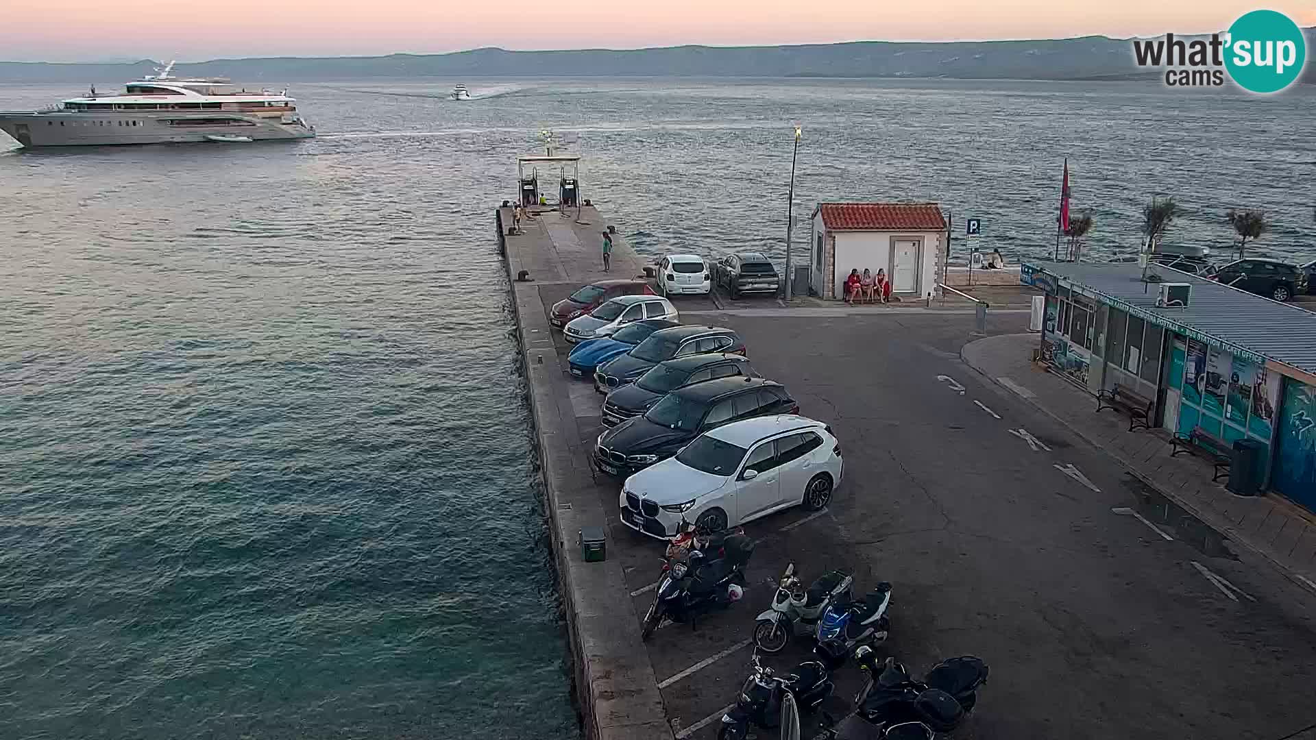 Webcam Bol Town Center & Marina – Live View from Bol, Brač