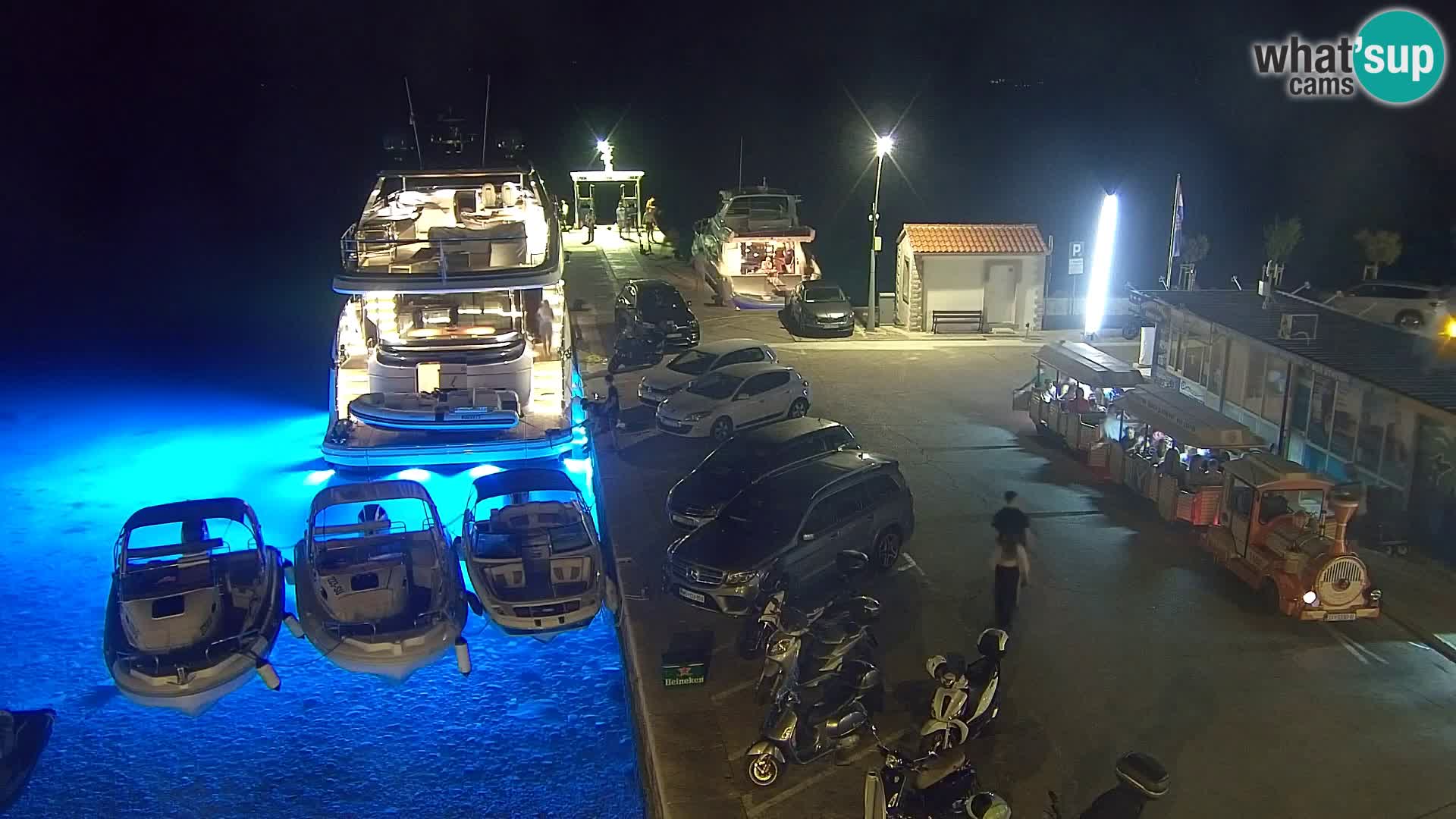 Webcam Bol Town Center & Marina – Live View from Bol, Brač