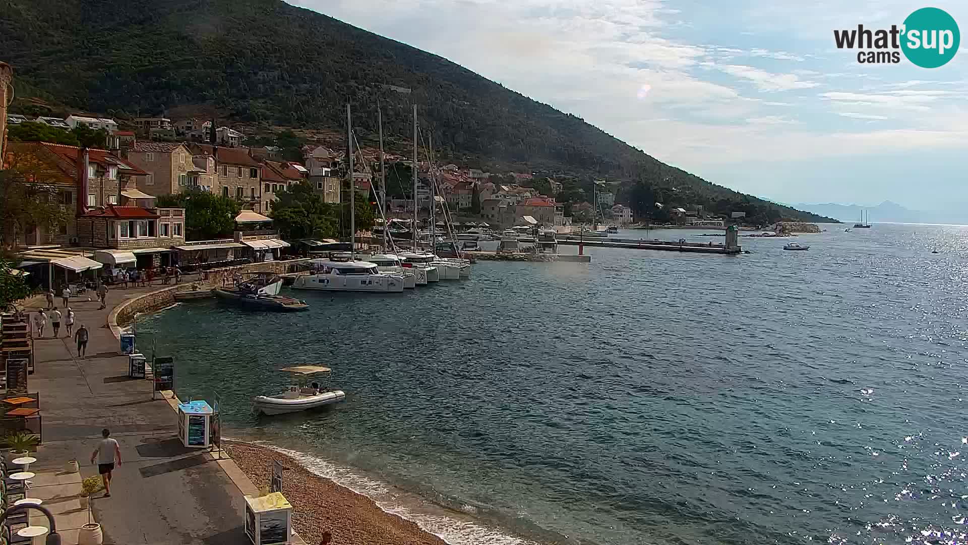 Webcam Bol Town Center & Marina – Live View from Bol, Brač