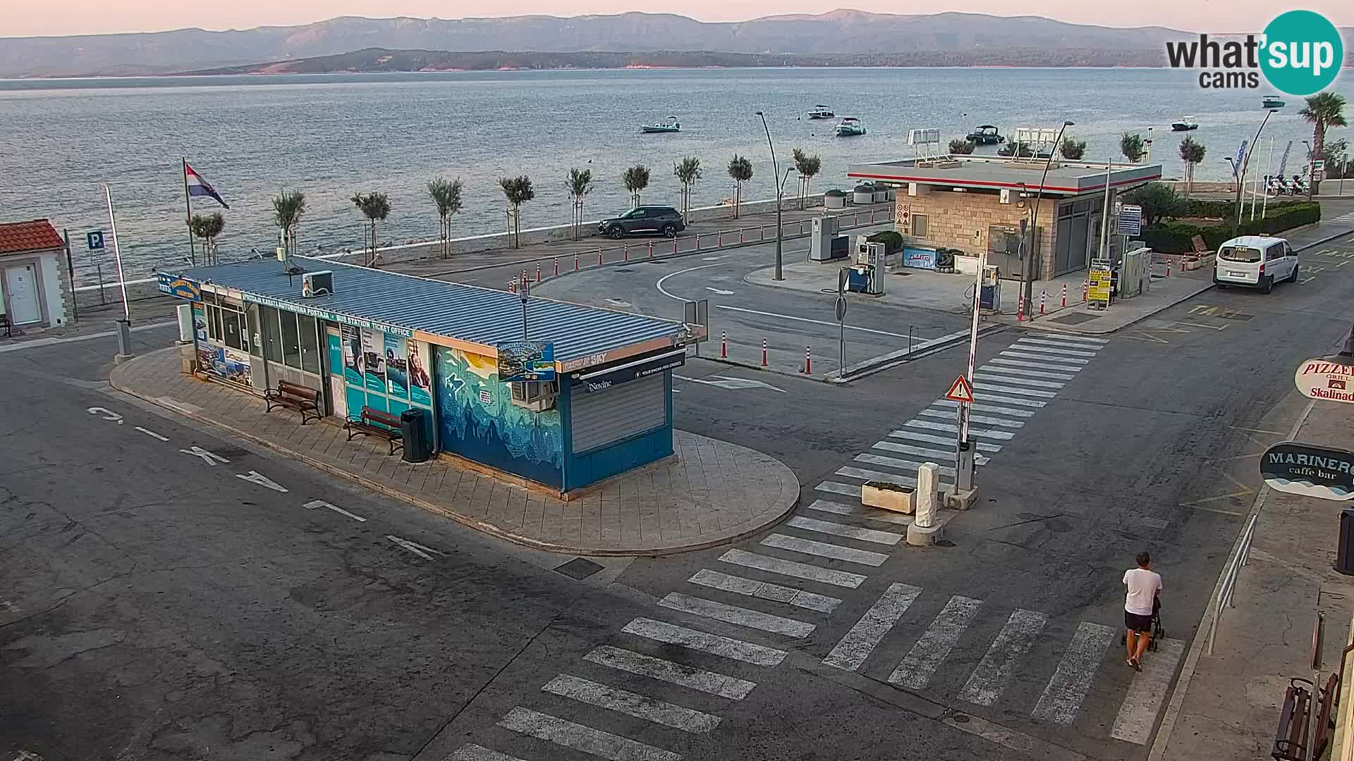 Webcam Bol Centro e Marina – Vista live dal porto di Bol