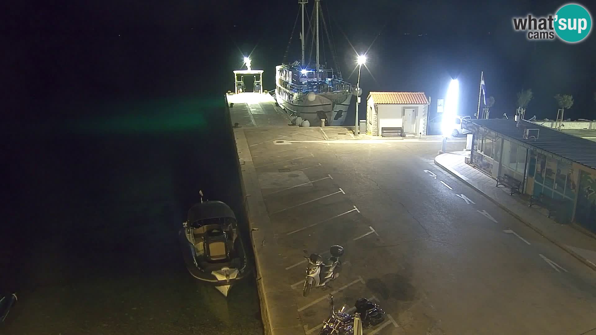 Webcam Bol Town Center & Marina – Live View from Bol, Brač