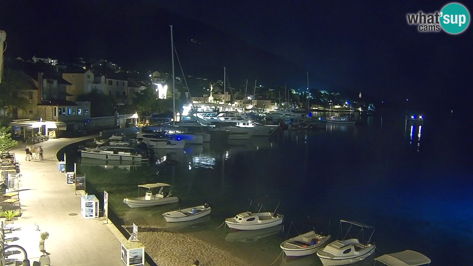 Webcam Bol Centro e Marina – Vista live dal porto di Bol