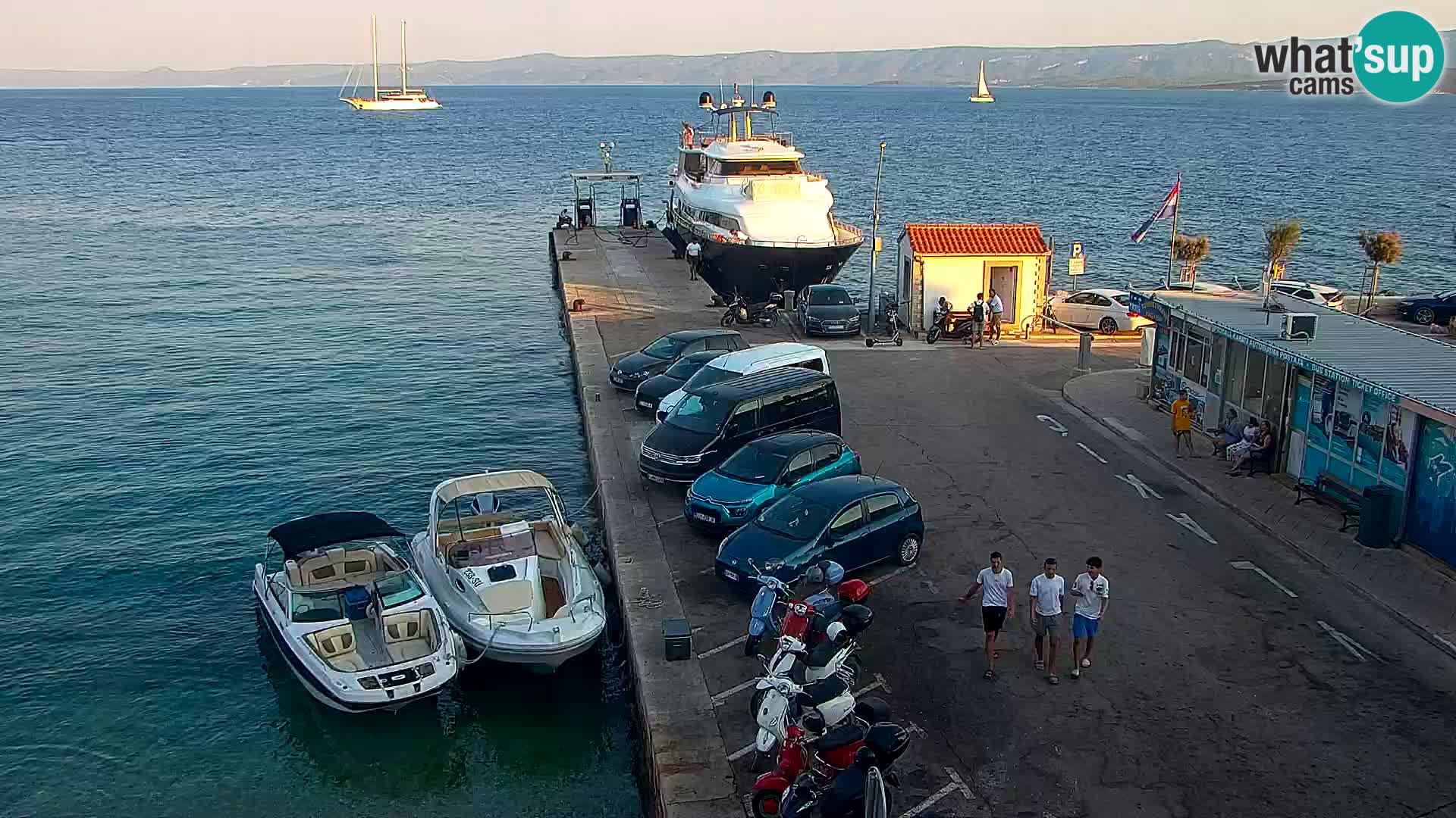 Webcam Bol Centre-Ville & Marina – Vue en direct depuis Bol, île de Brač