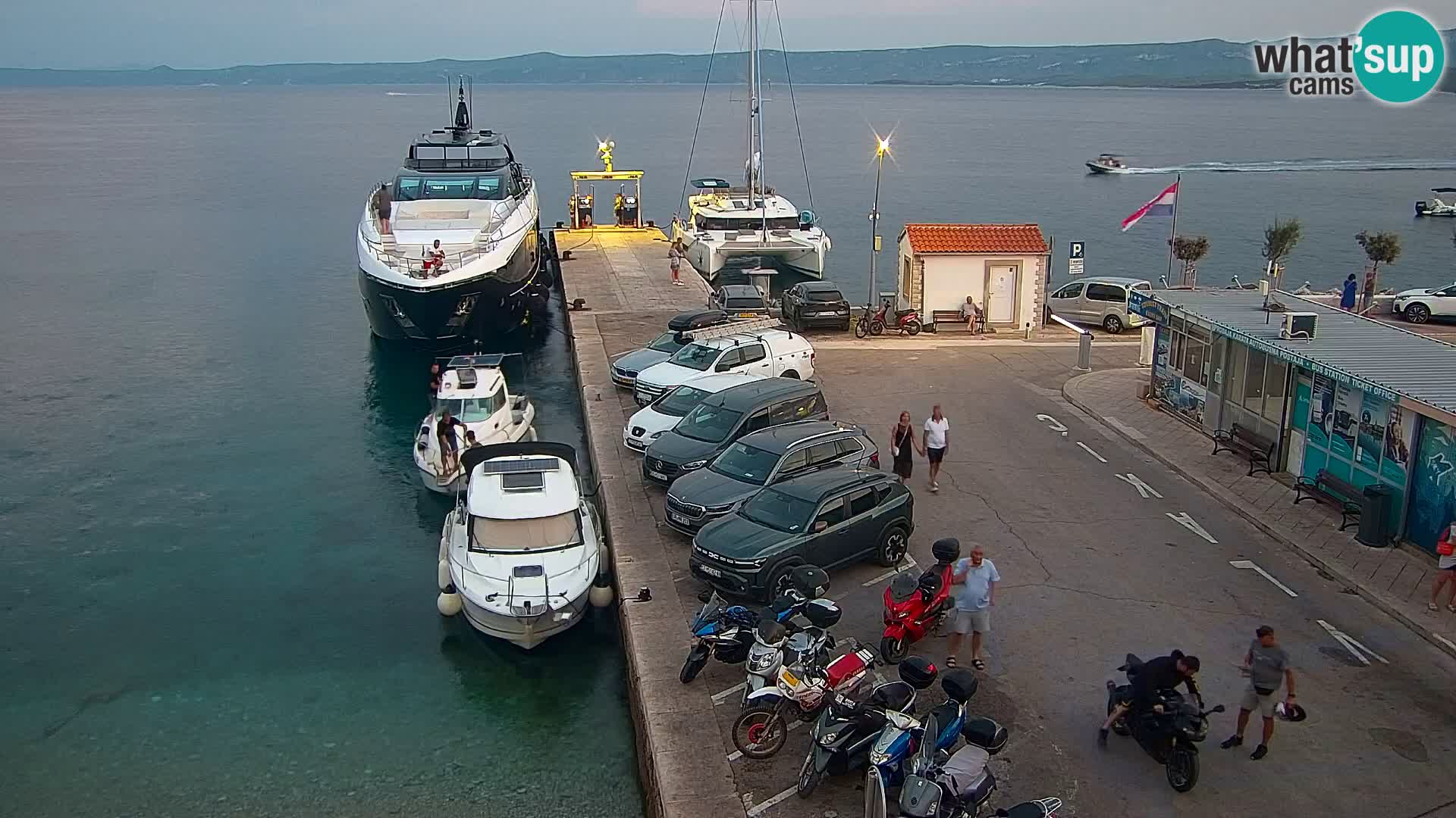 Webcam Bol centre-ville & marina – Vue en direct depuis Bol, île de Brač
