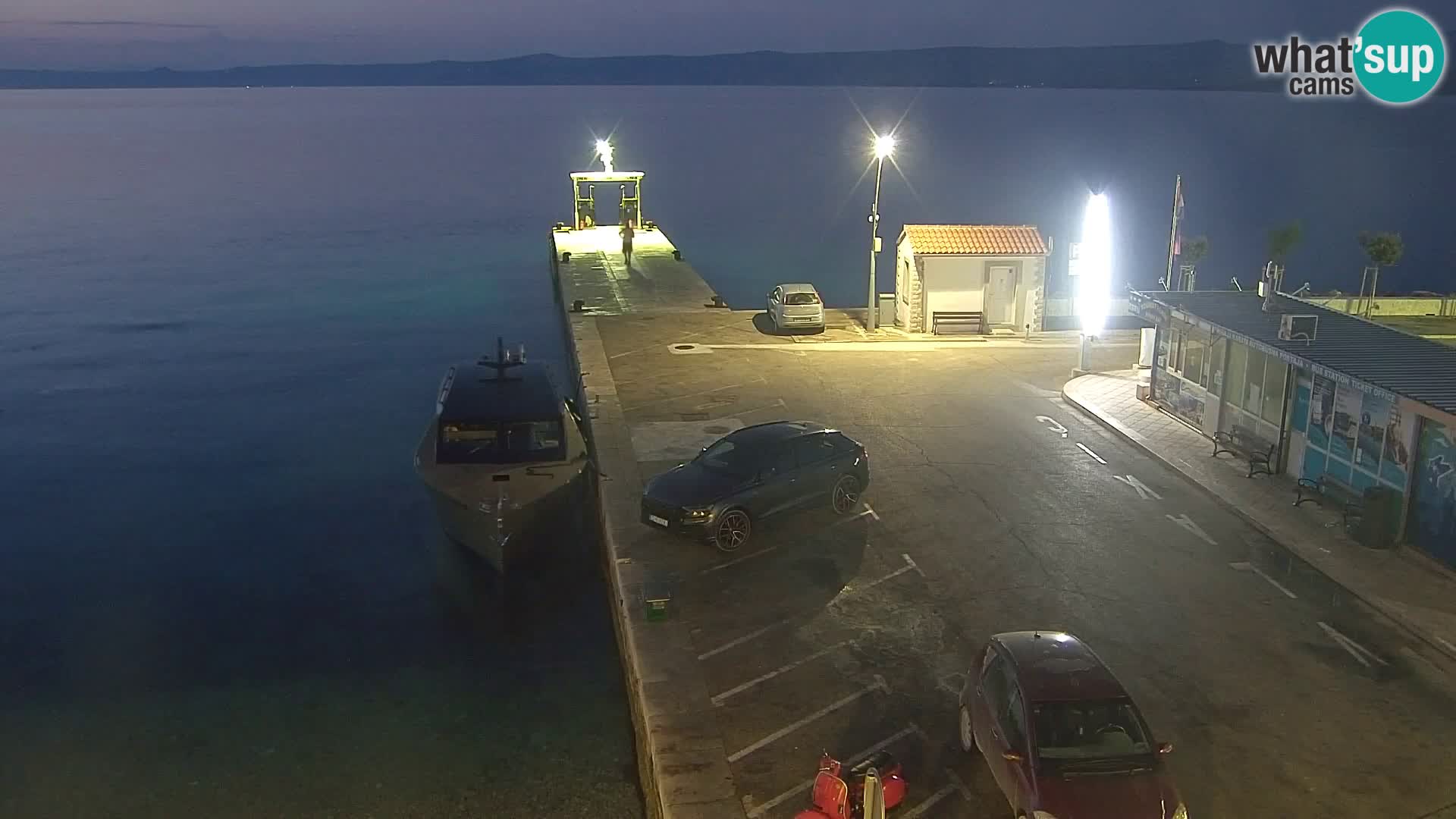 Webcam Bol Town Center & Marina – Live View from Bol, Brač