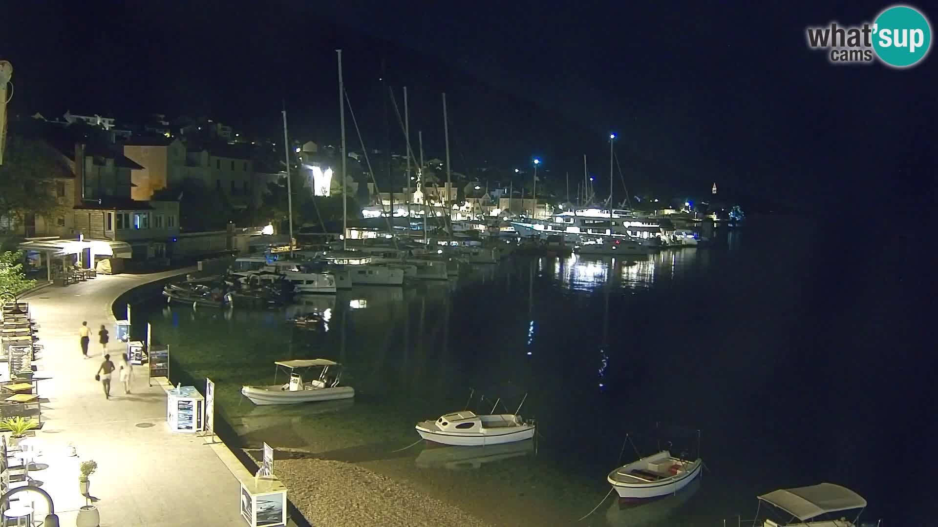 Webcam Bol Centro e Marina – Vista live dal porto di Bol