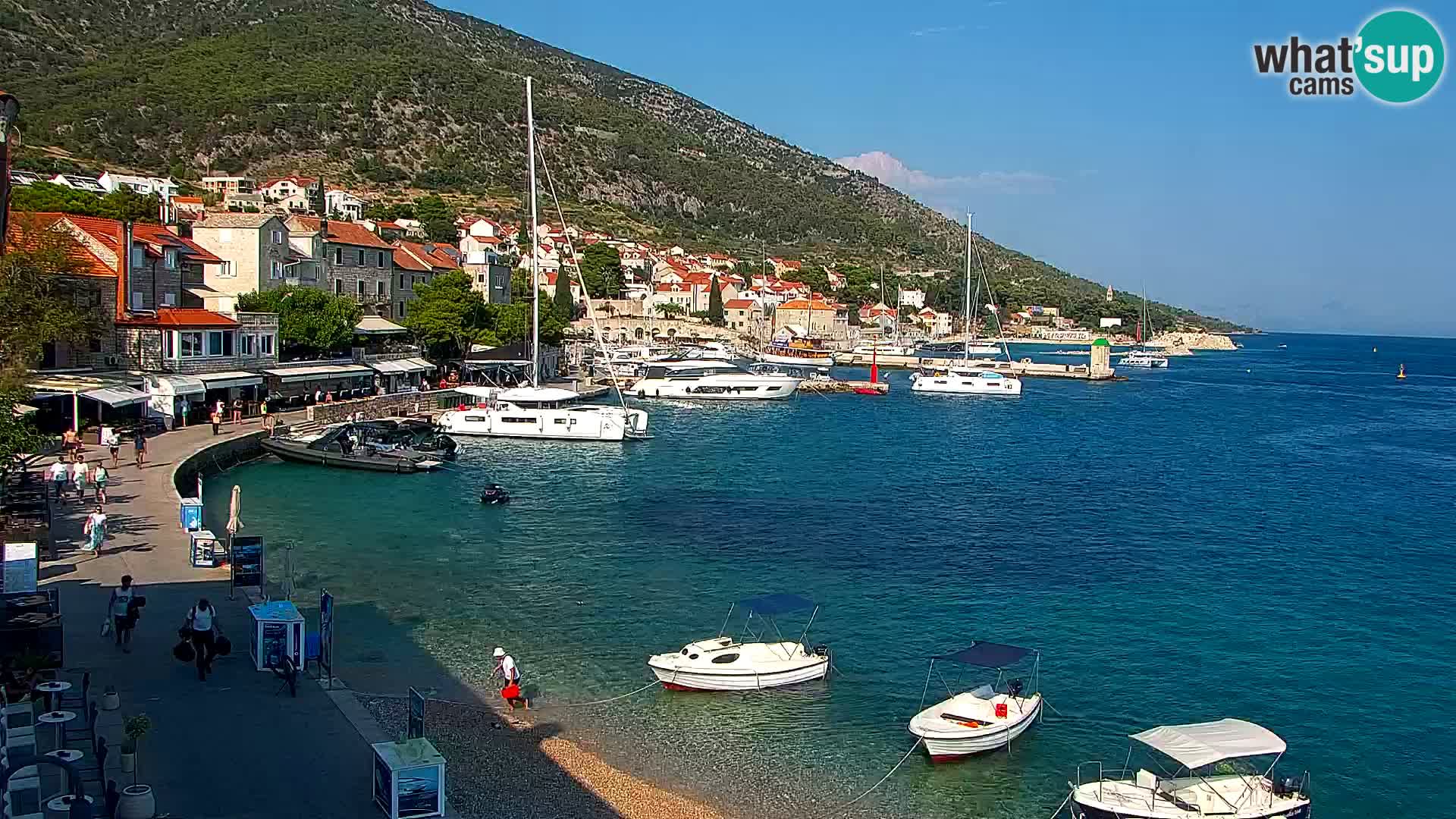 Webcam Bol Centro e Marina – Vista live dal porto di Bol