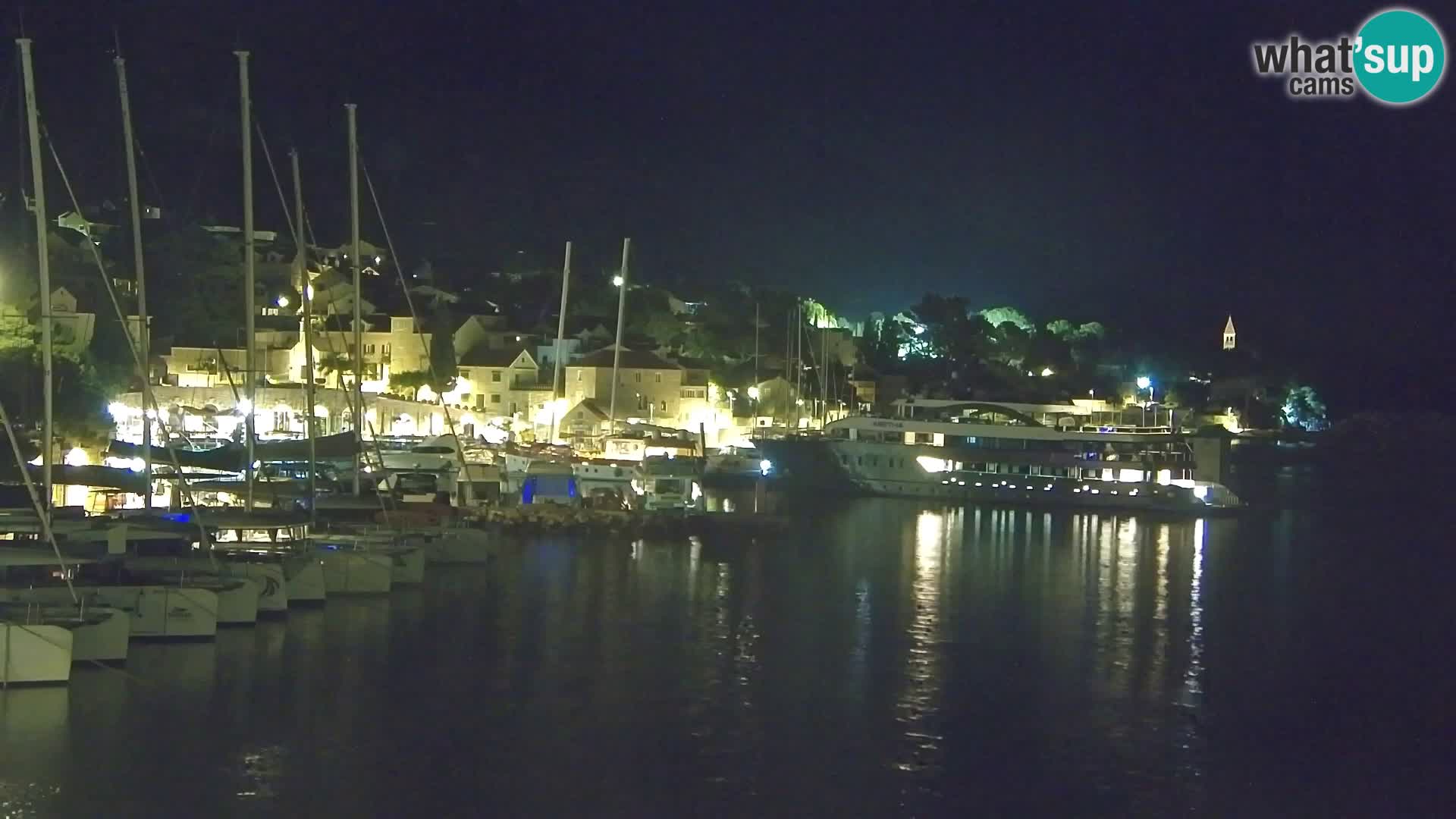 Webcam Bol Hafen & Ortszentrum – Liveblick aus Bol auf der Insel Brač