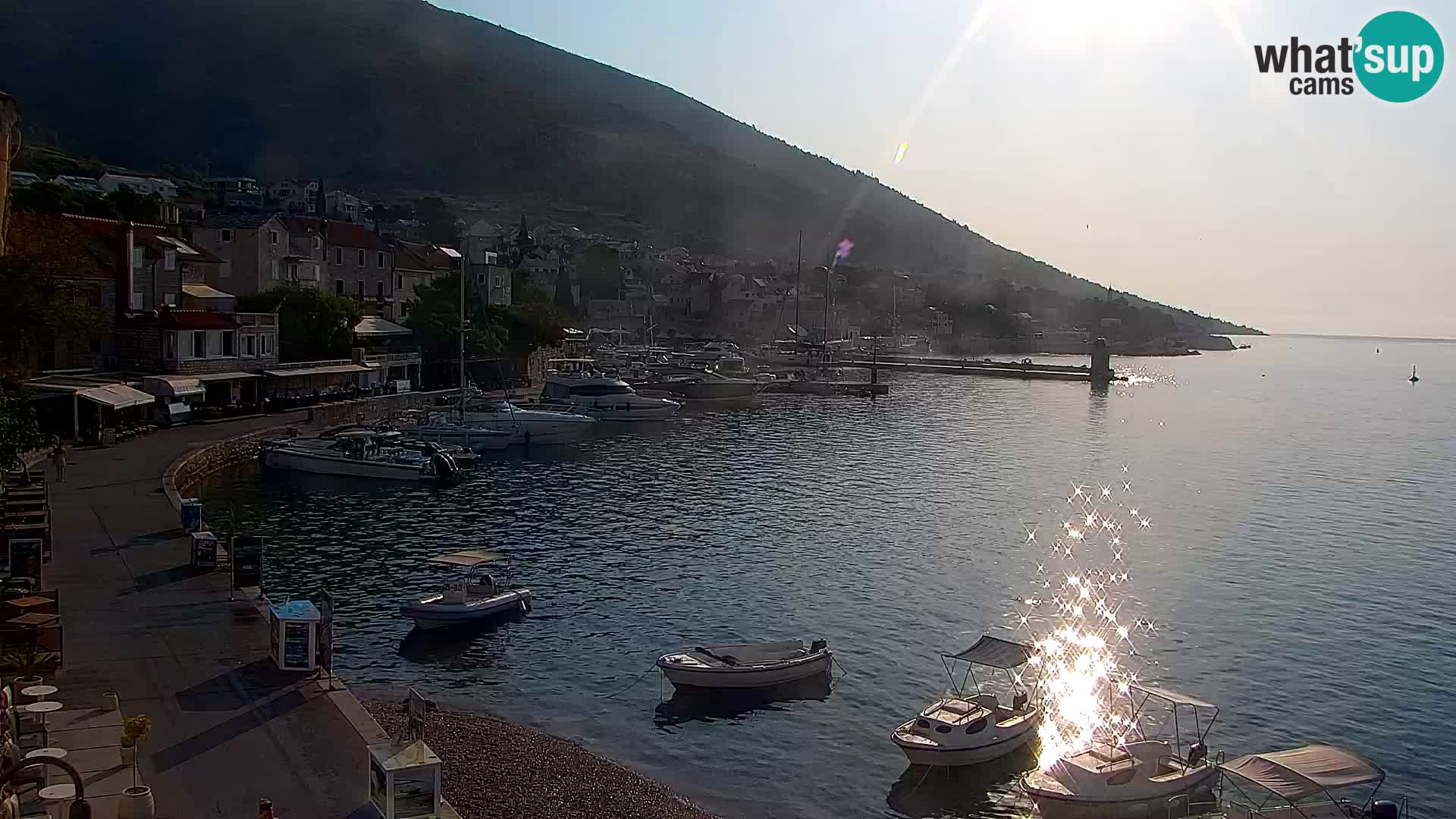 Webcam Bol Town Center & Marina – Live View from Bol, Brač