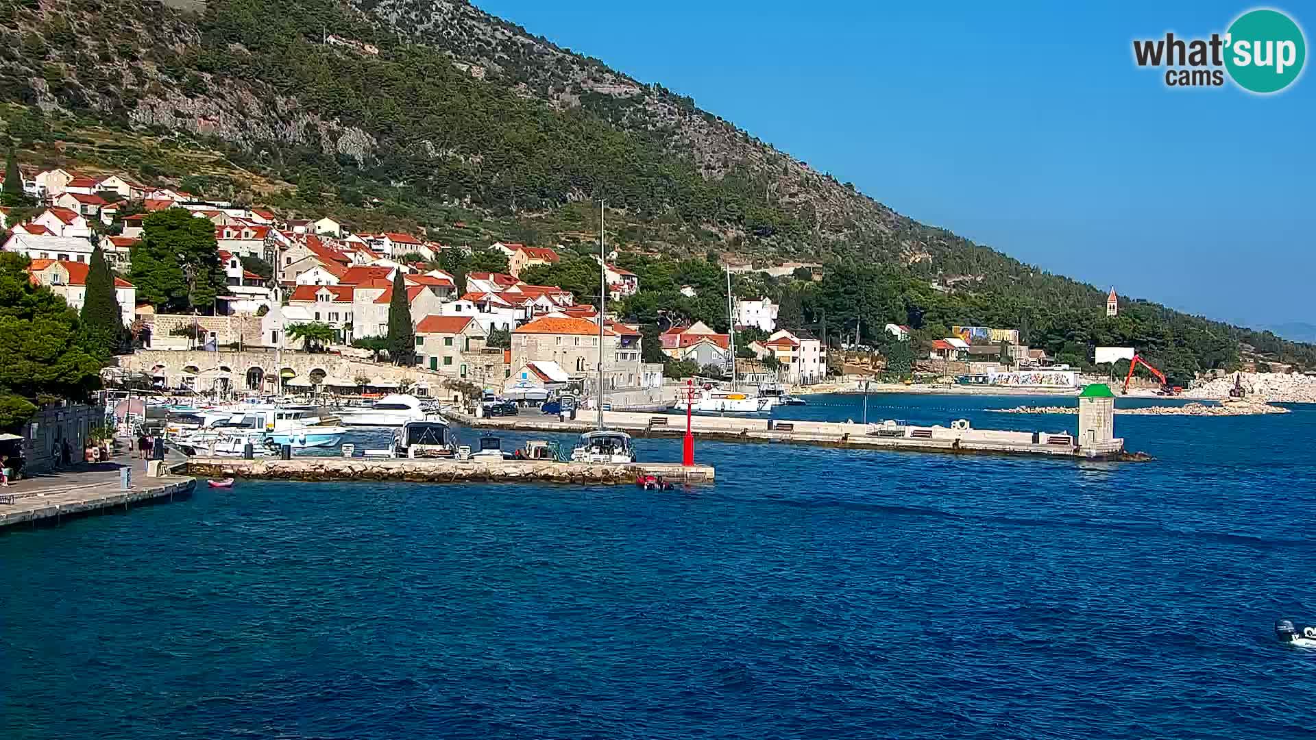Webcam Bol Centro e Marina – Vista live dal porto di Bol