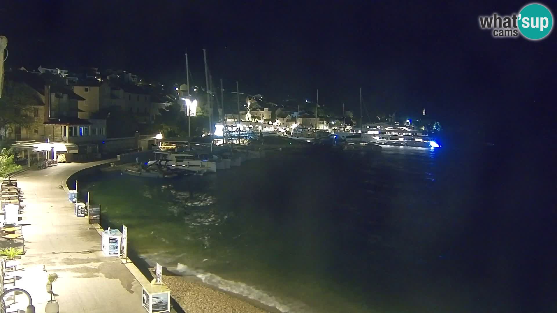 Webcam Bol Centro e Marina – Vista live dal porto di Bol