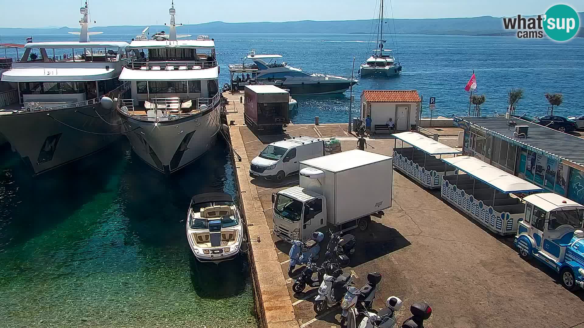 Webcam Bol Town Center & Marina – Live View from Bol, Brač