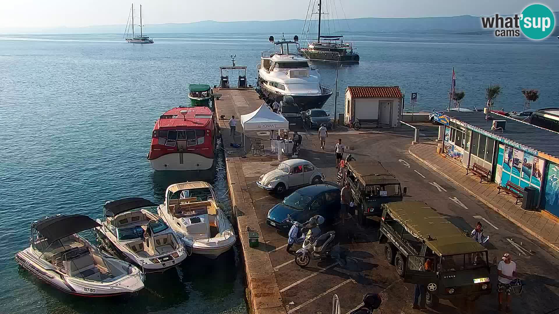 Webcam Bol Hafen & Ortszentrum – Liveblick aus Bol auf der Insel Brač