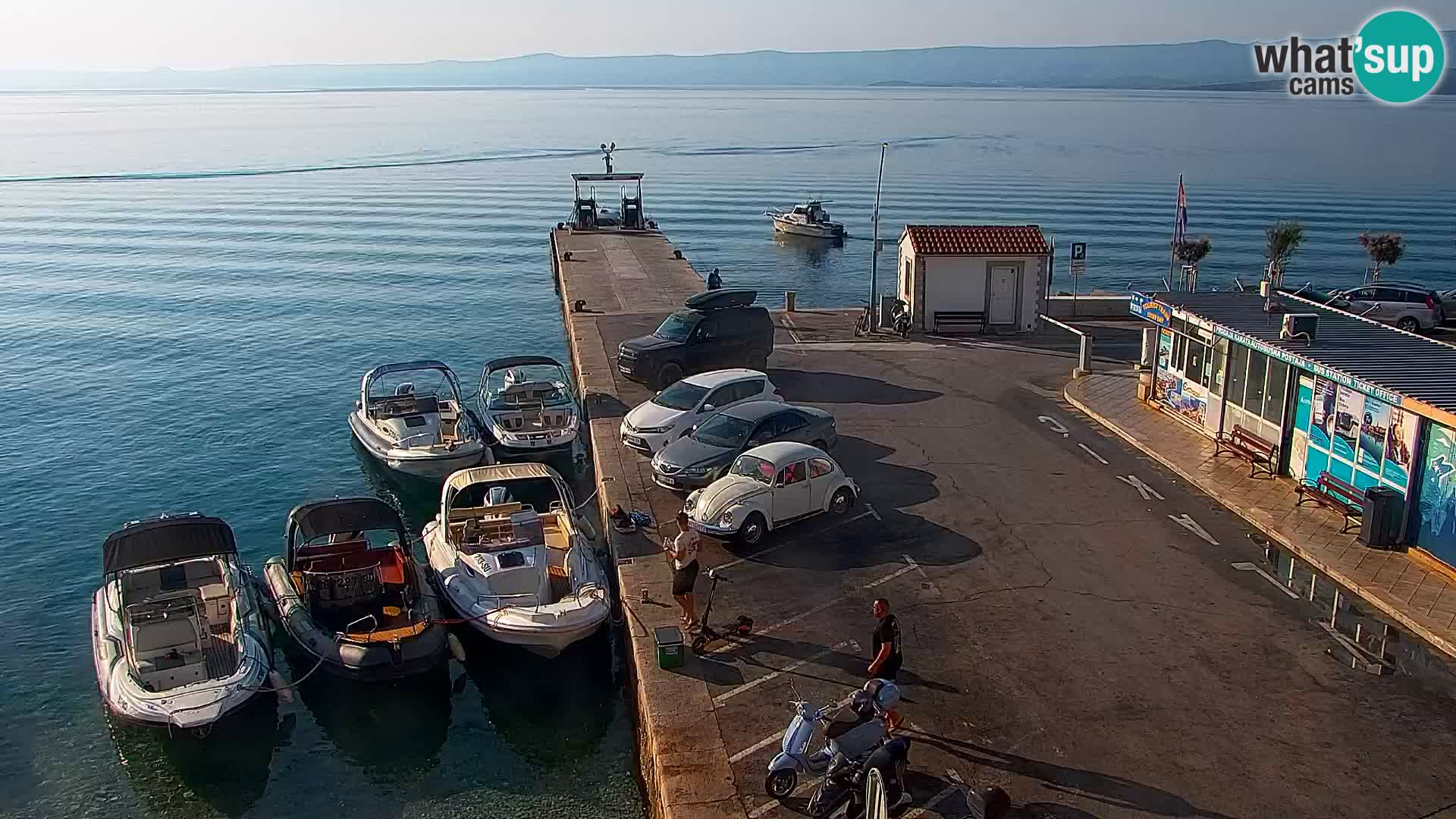 Webcam Bol Hafen & Ortszentrum – Liveblick aus Bol auf der Insel Brač